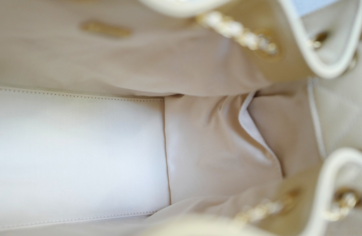 BNIB Chanel 25K Small Hobo Bag Light Beige with Gold Hardware