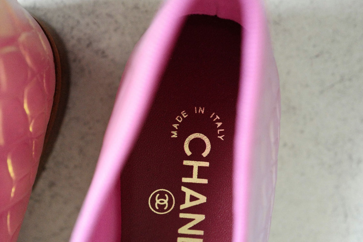 NEW Chanel 26K Matthieu Blazy's Ballet Flats Croc Embossed Calfskin Pink Size 37
