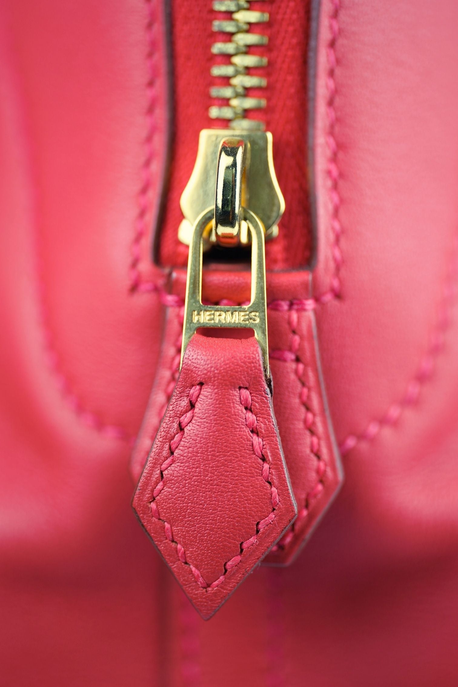 Hermès Bolide Secret in Vermillion Red Swift Leather Gold Hardware T Stamp