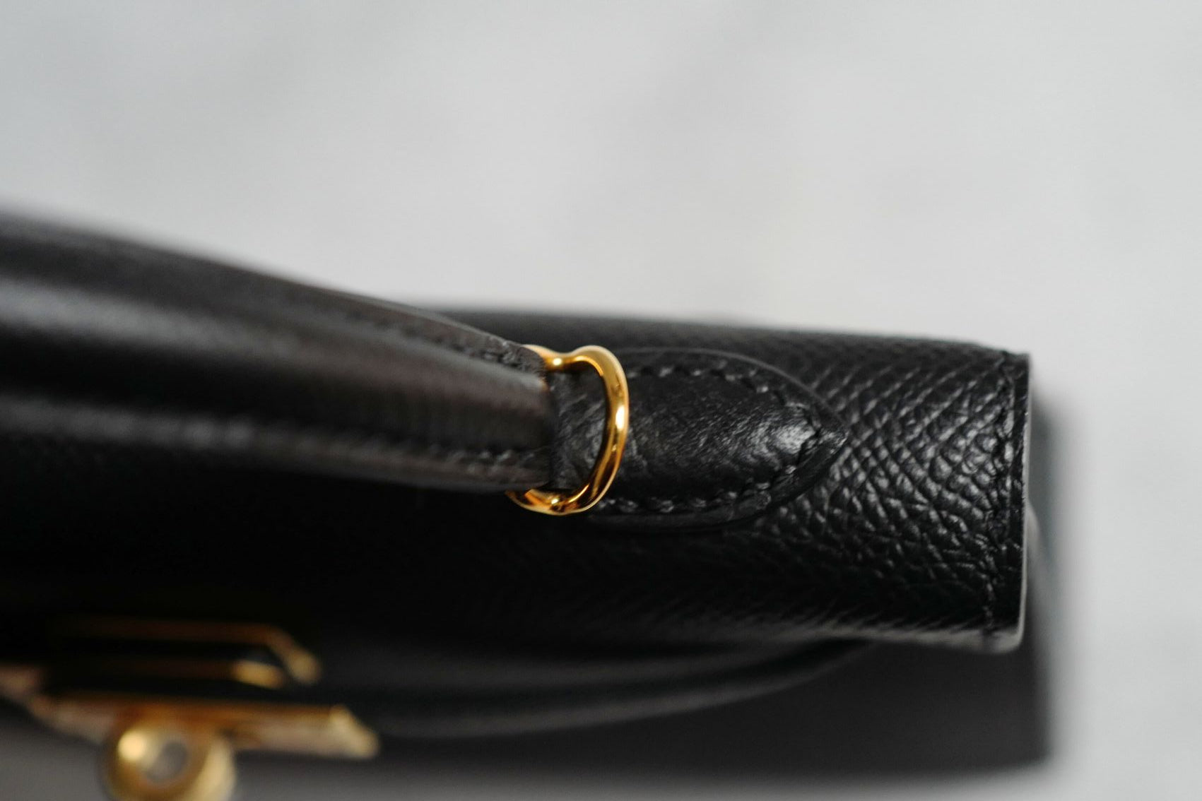 BNIB Hermès Mini Kelly 20 Black Epsom Leather with Gold Hardware Stamp W