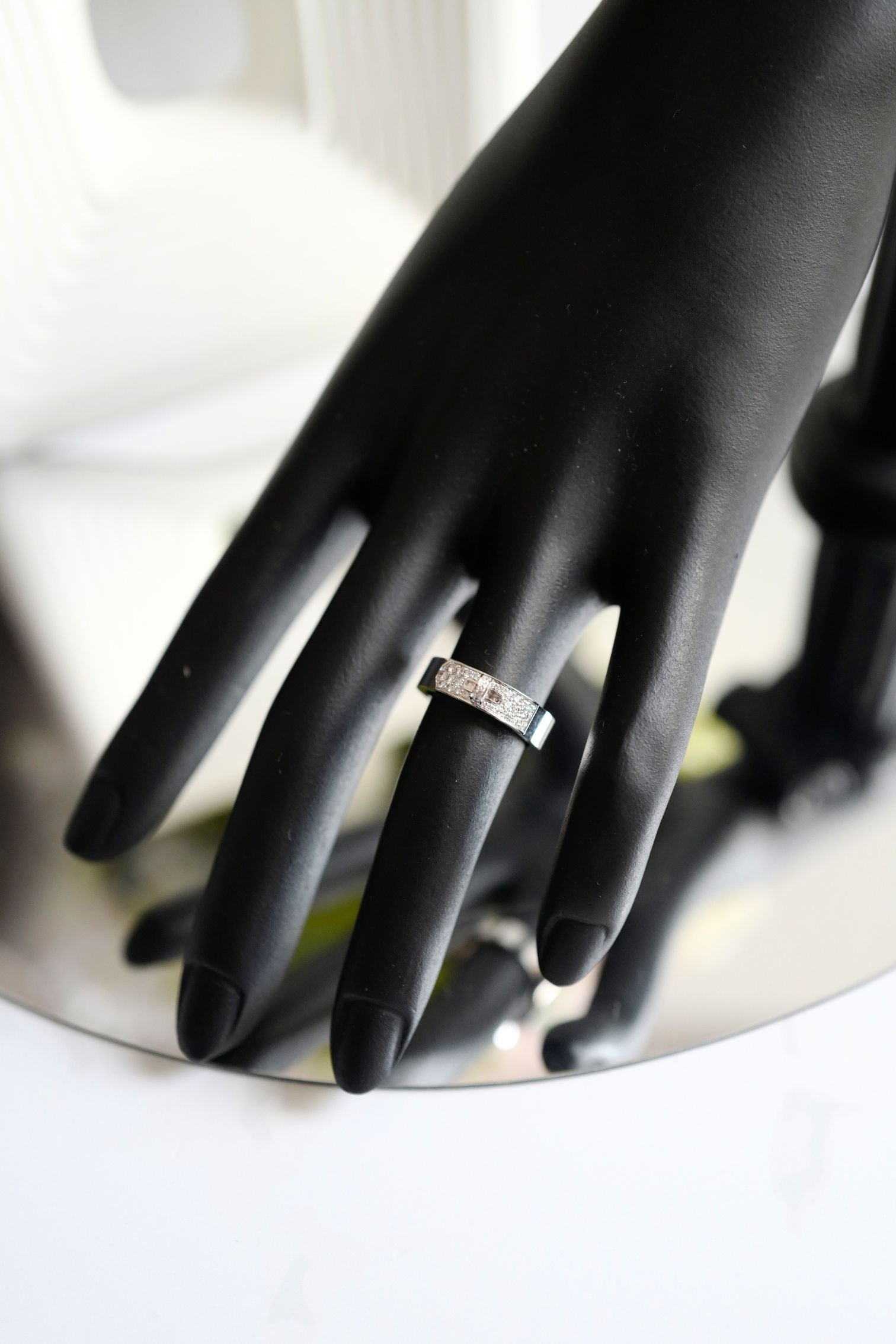 BNIB Hermes Kelly Ring in White Gold with Diamonds Size 50 $7500 Retail