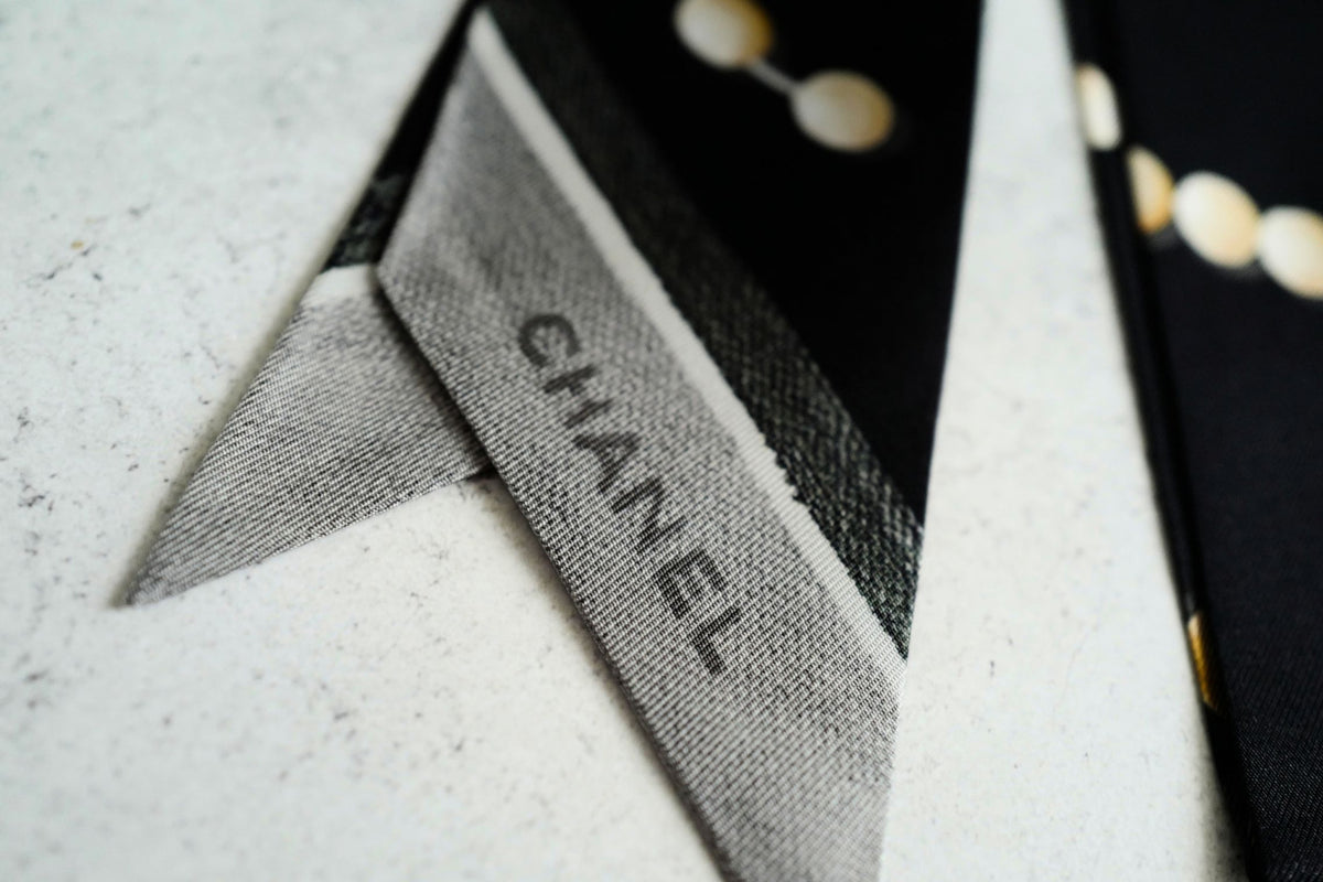 Chanel 26K Matthieu Blazy's Slim Bandeau Silk Twill Black/Ecru/Gray Pearl Accents