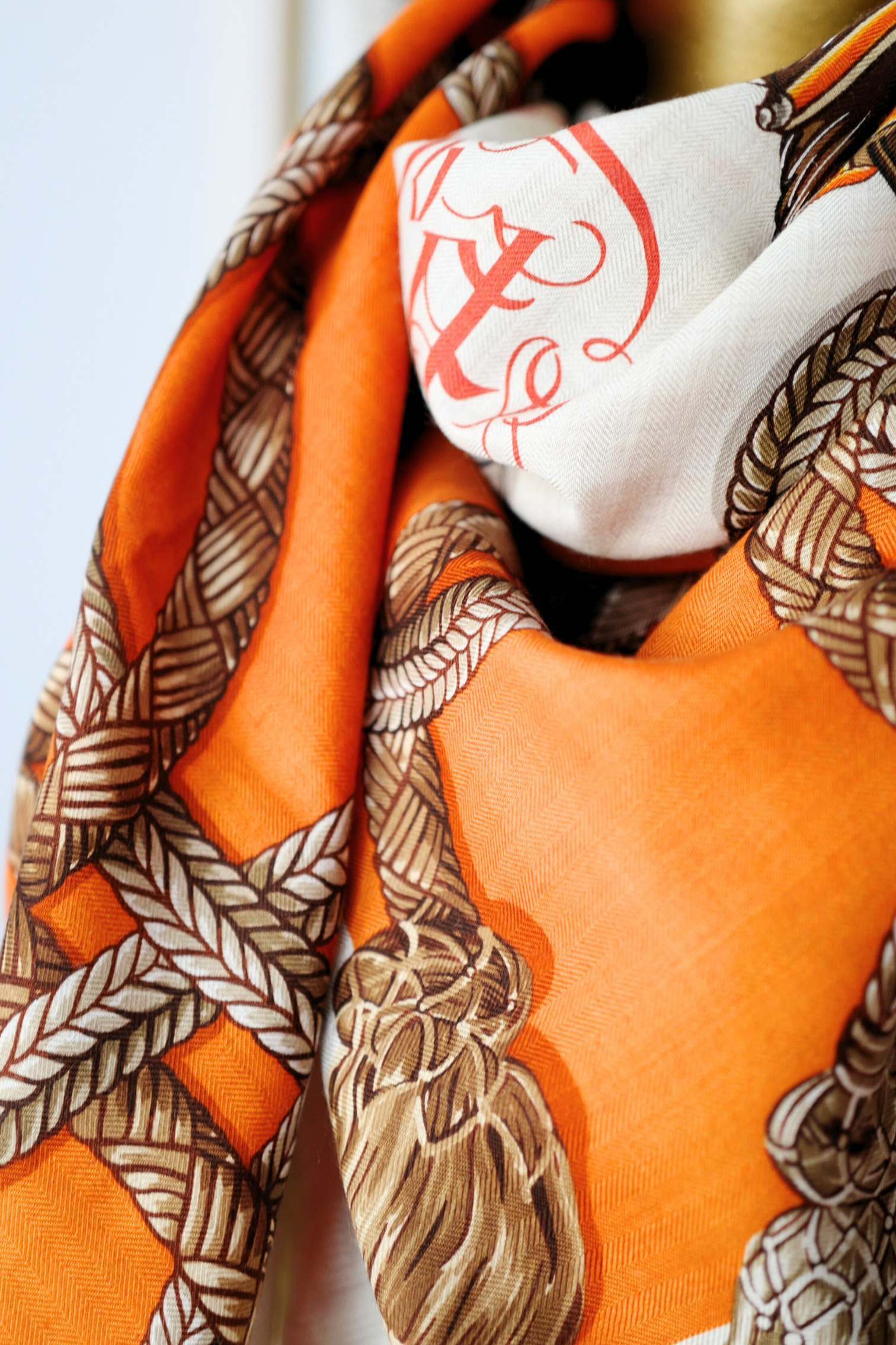 Hermès Palefroi Shawl 140 Cashmere Silk – Naturel / Orange Cuit / Cannelle