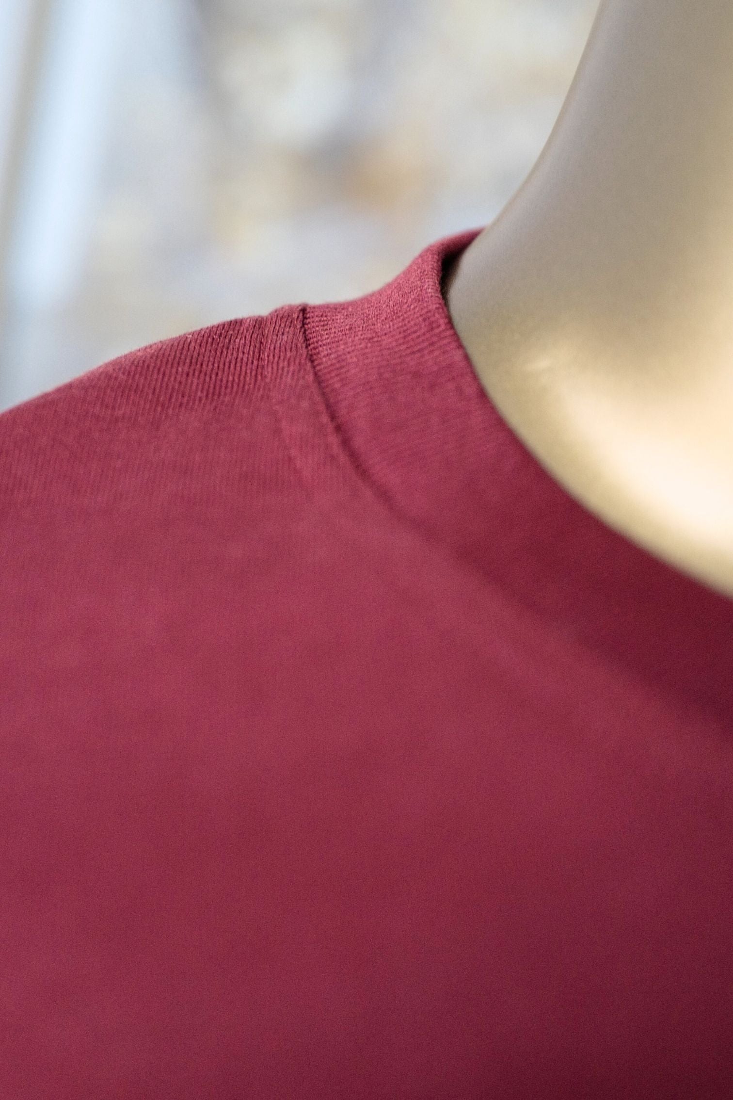 Hermès Embroidered Pocket T-Shirt Rouge Carmin Cotton Crewneck Size 36