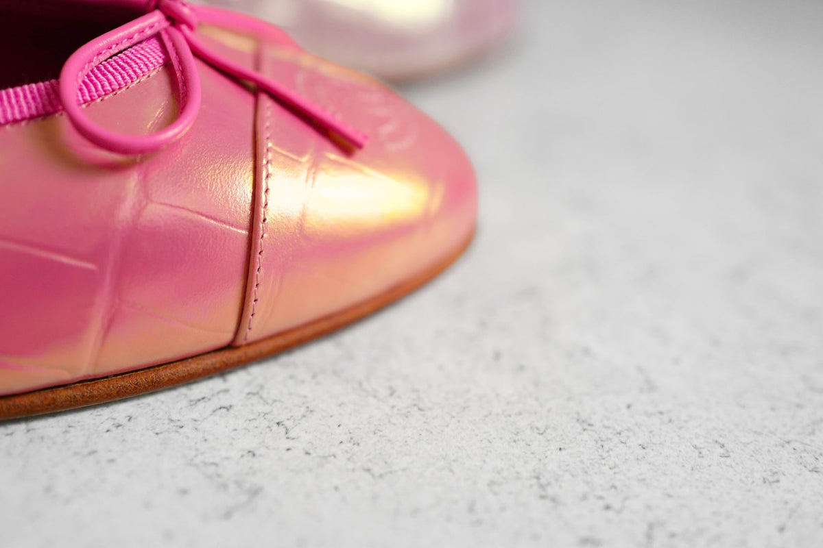 Chanel 26K Matthieu Blazy's Ballet Flats Croc Embossed Calfskin Pink Size 37.5