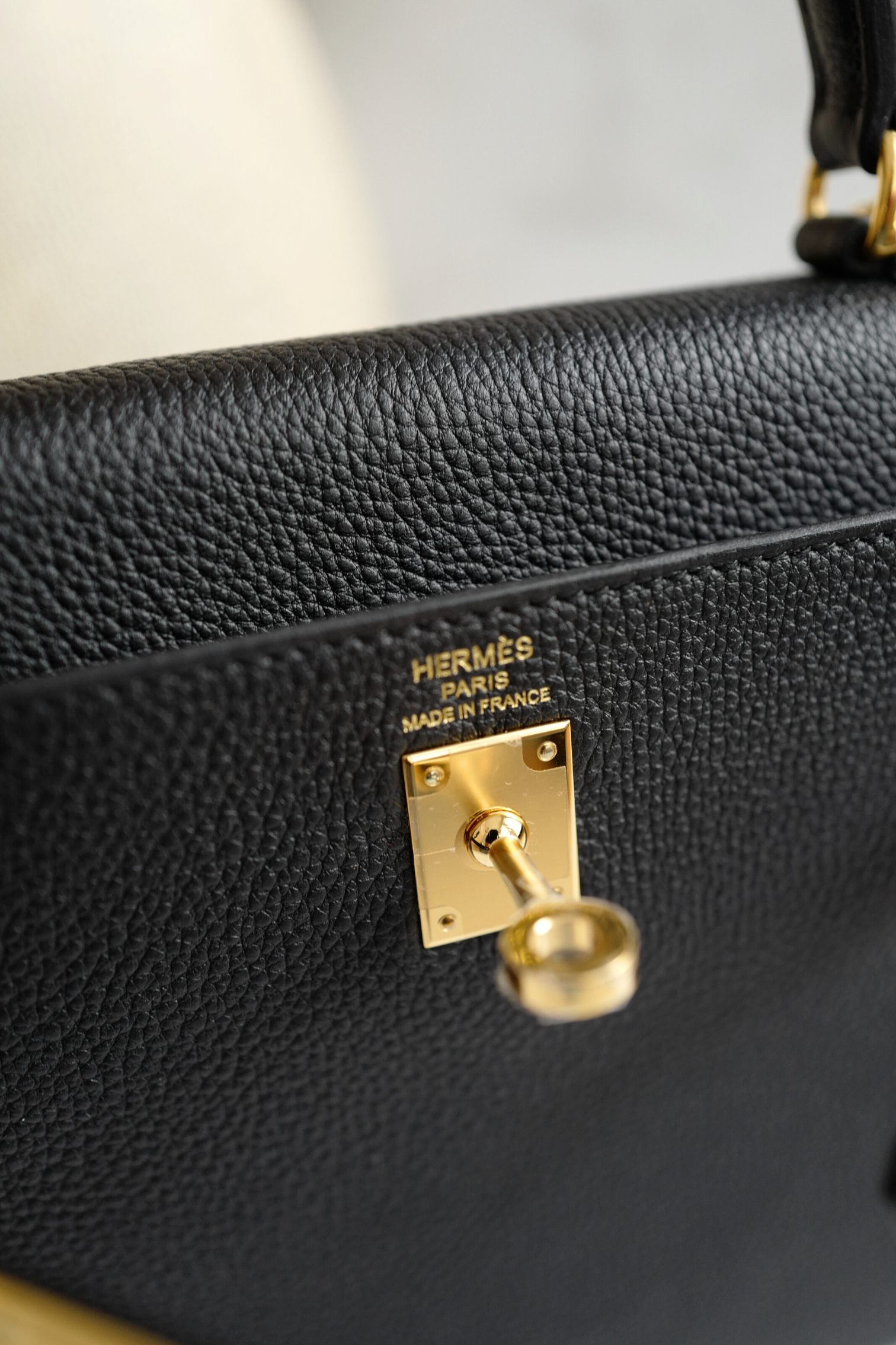BNIB Hermes Kelly 25 Black Togo Retourne Gold HW W 2024 Complete With Receipt