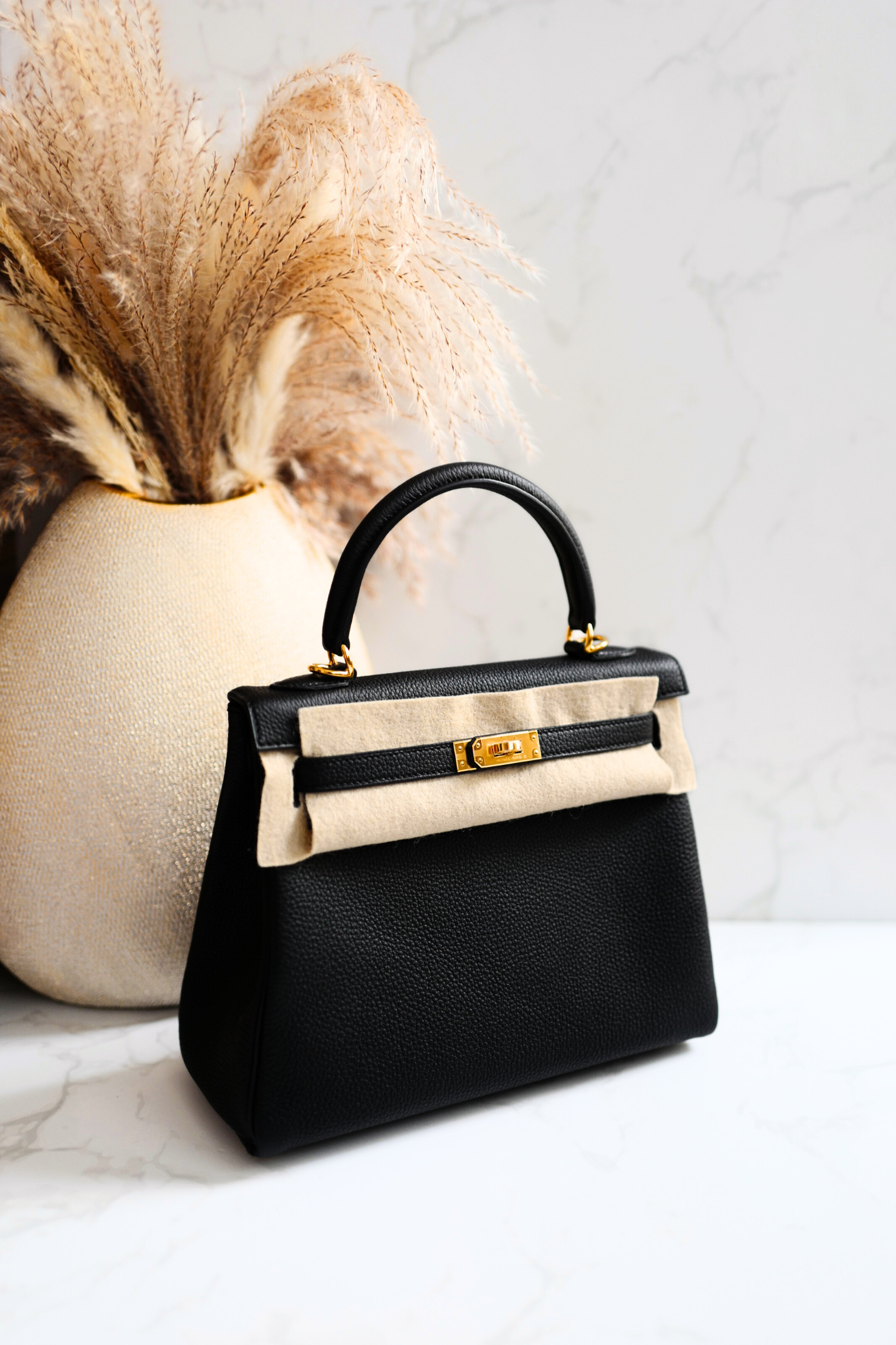 BNIB Hermes Kelly 25 Black Togo Retourne Gold HW W 2024 Complete With Receipt