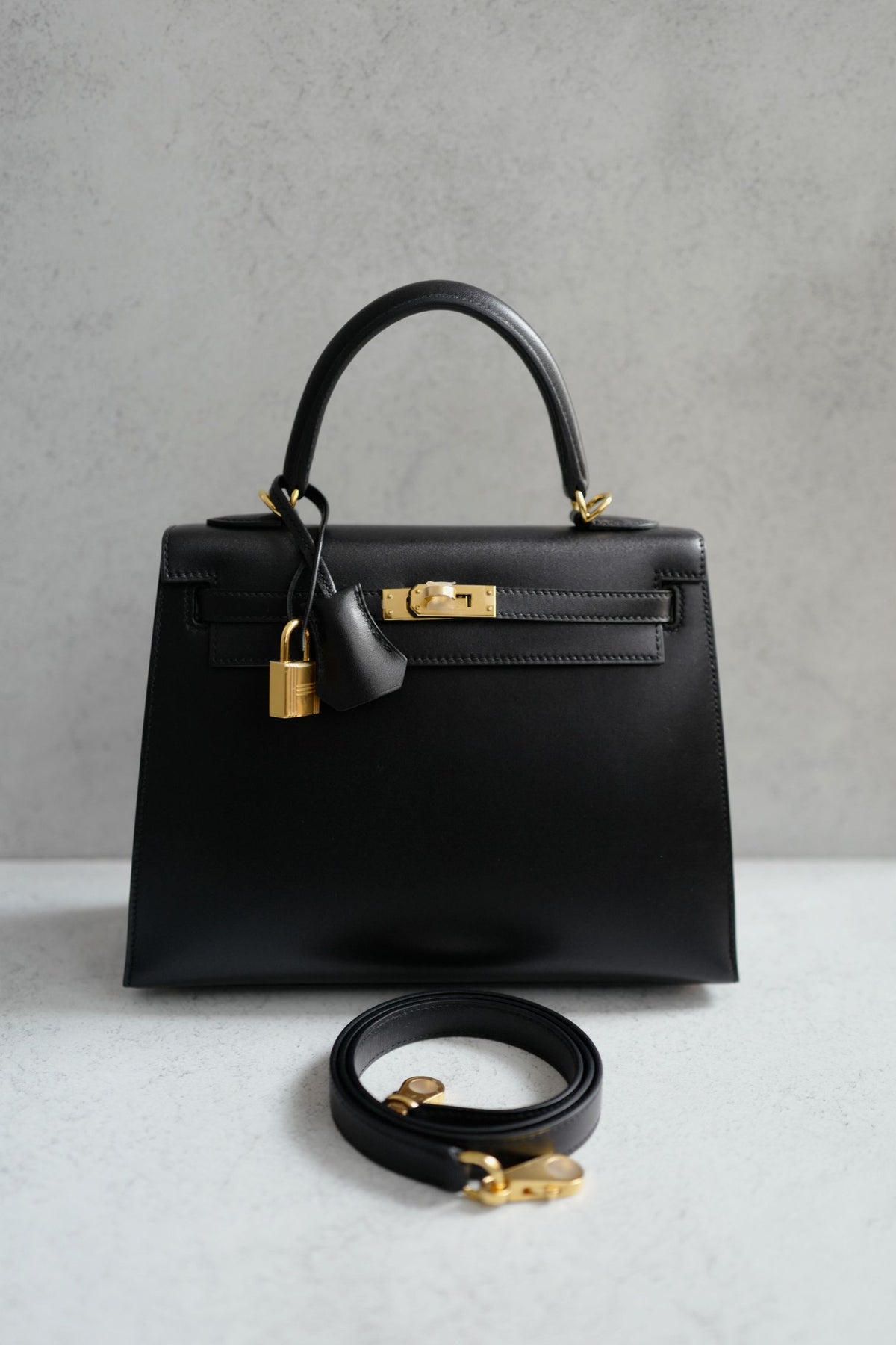 Hermes Kelly 25 Black Tadelakh Sellier Gold HW Complete Original Receipt NEW