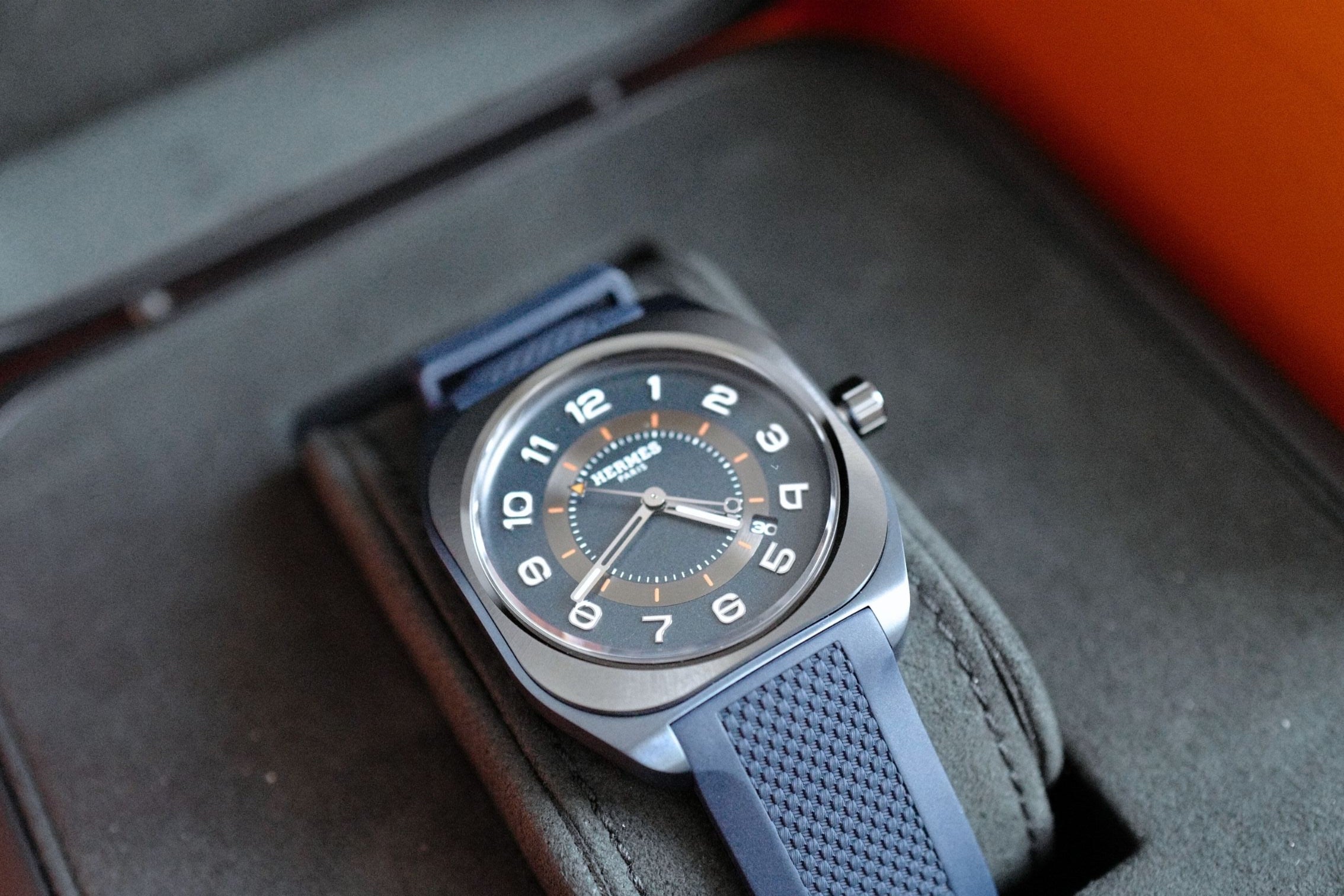 Hermès H08 Blue Dial Titanium Watch Blue Rubber Strap 42mm