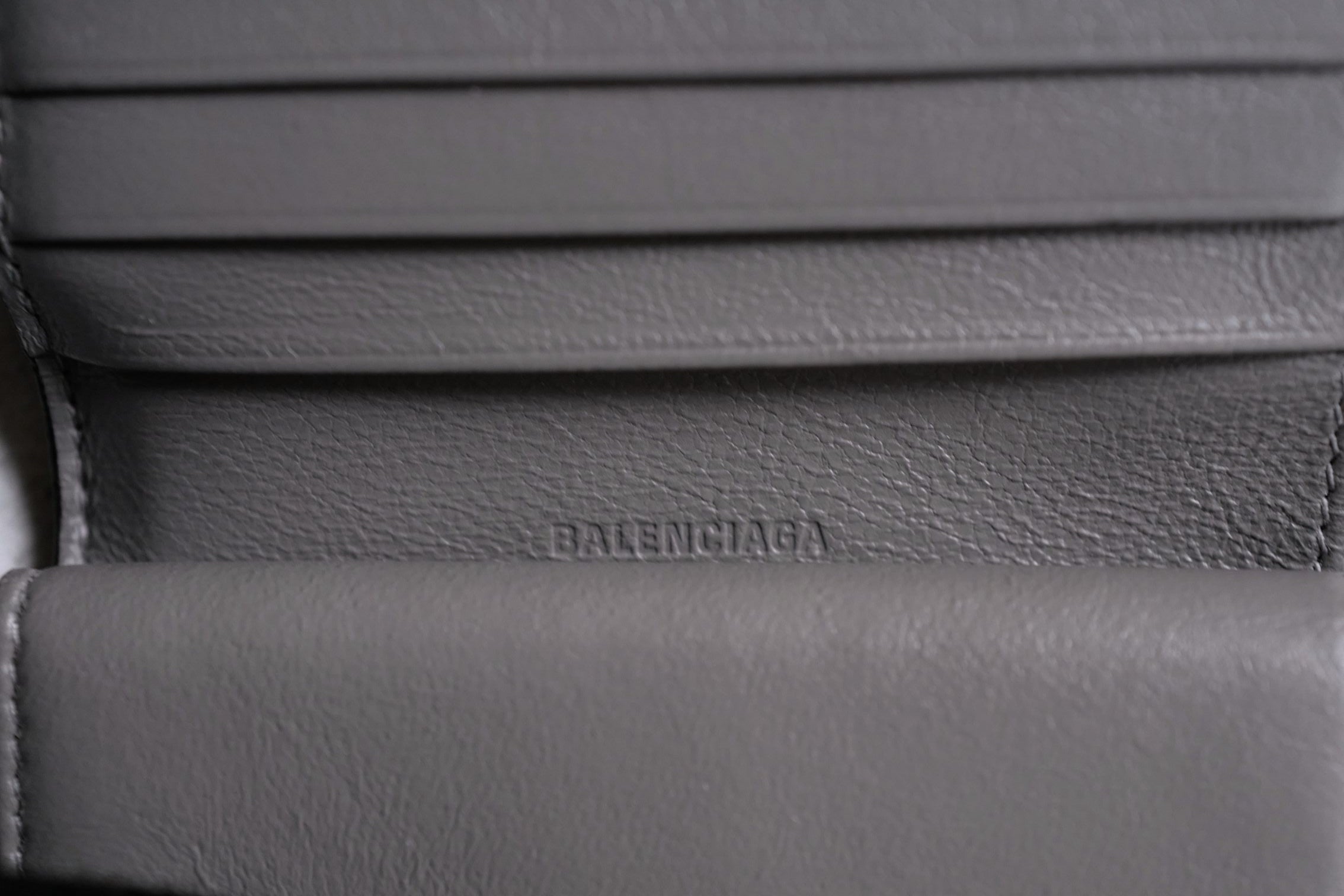 BNIB Balenciaga Women's Neo Classic Mini Wallet in Dark Grey Calfskin