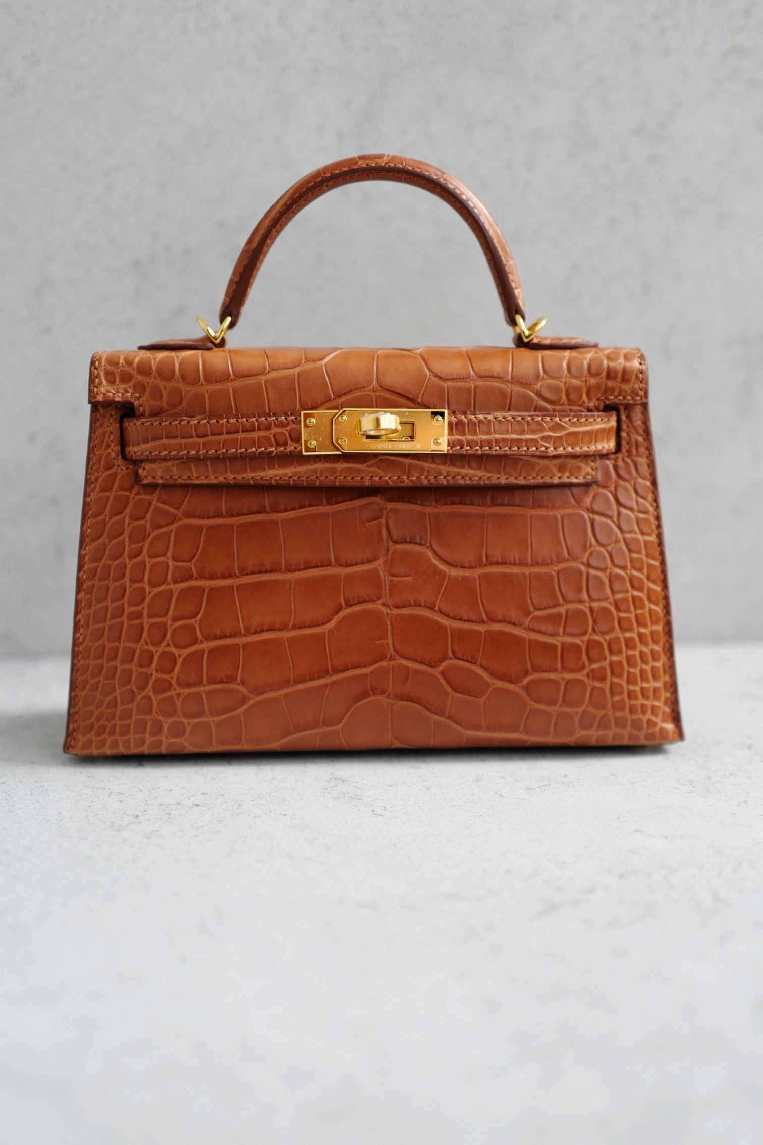 Hermès Mini Kelly Gold Sellier Alligator Mississippiens GHW G Stamp
