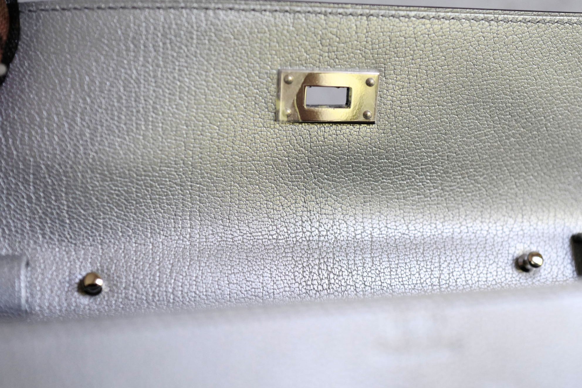 Hermès Kelly To Go Wallet Dore Argent Silver Metallic Chamkilight Goatskin 2026