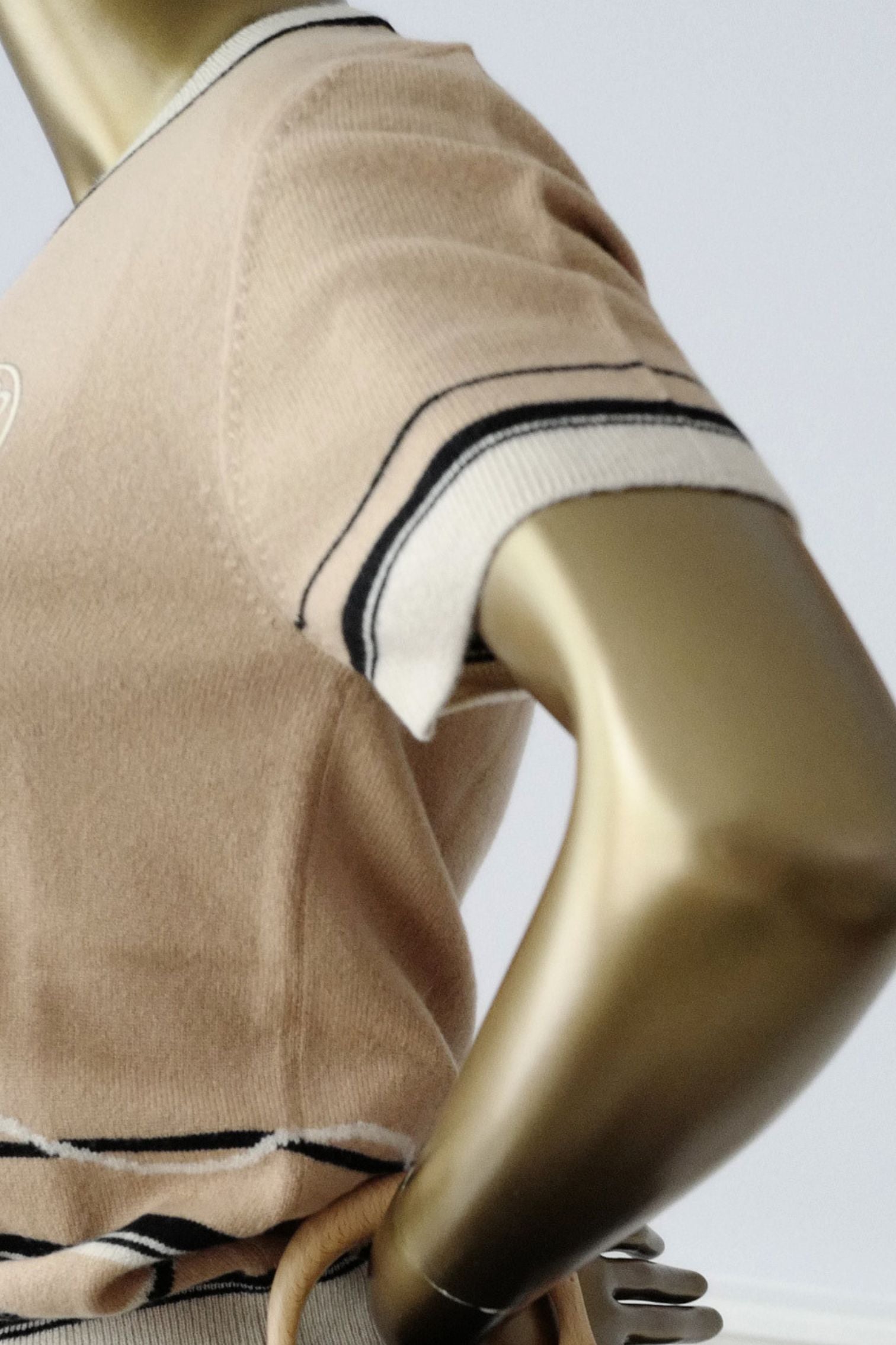 Hermès Sweater Short Sleeved "Ex-Libris" Beige Cajou Cashmere Size 36