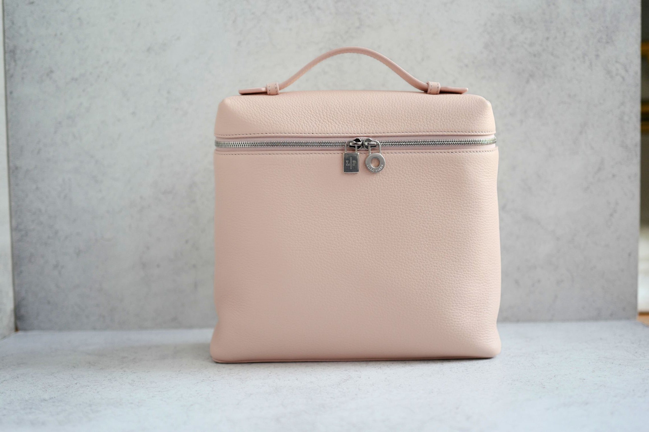 BNIB Loro Piana Extra Pocket backpack L23.5 in Candoglia Marble Rose Sakura Pink