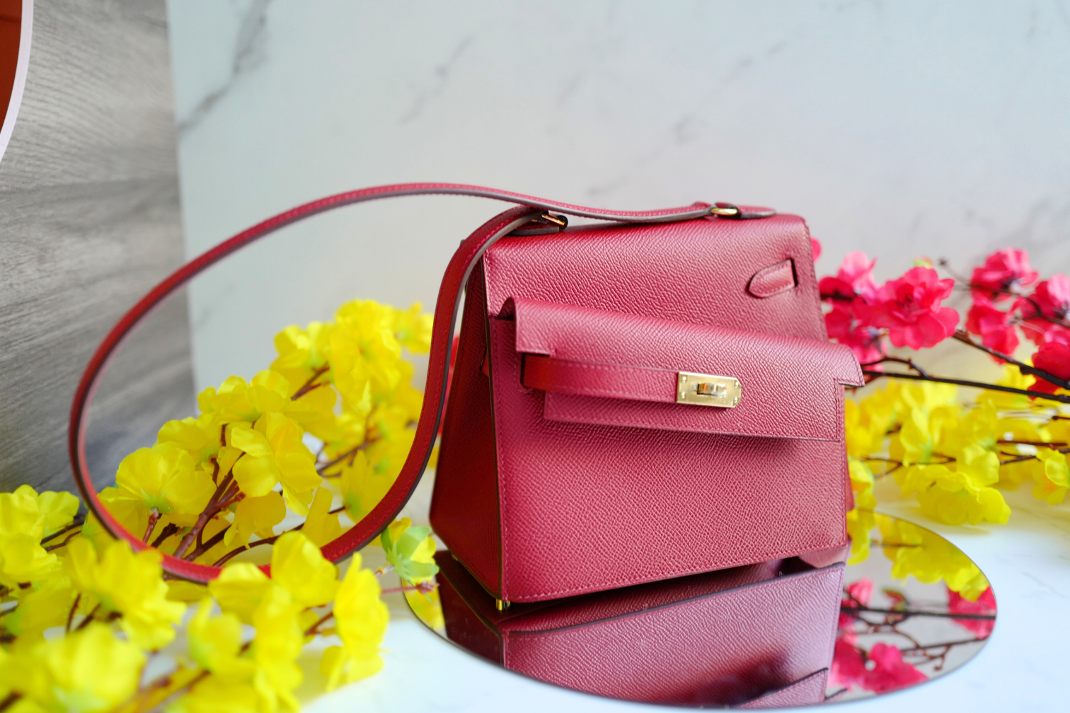 BNIB Hermès Kelly Désordre 20 Bag Rouge Pigment Epsom Leather with Gold Hardware