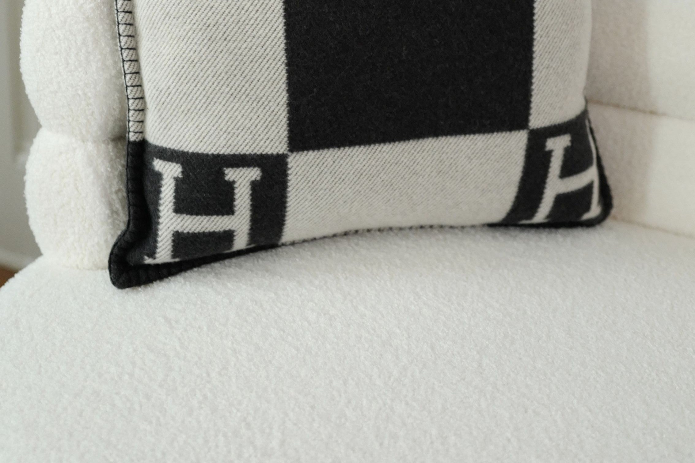 NEW Hermes Avalon Pillow  Small Model Ecru Gris Fonce Jacquard Wool Cashmere