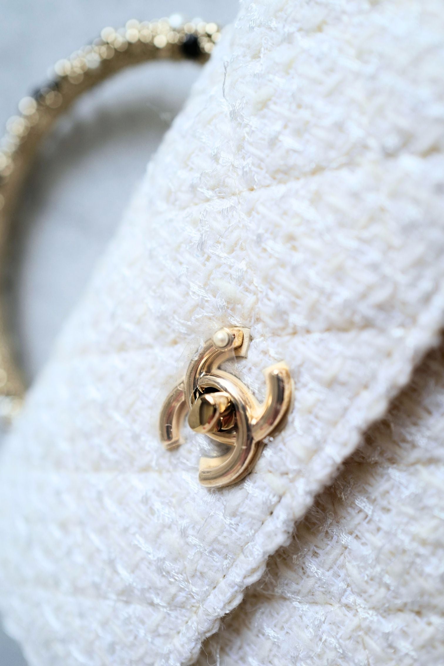 CHANEL 26C Top Handle Clutch With Chain in Tweed Pearl Ecru White Gold Hardware