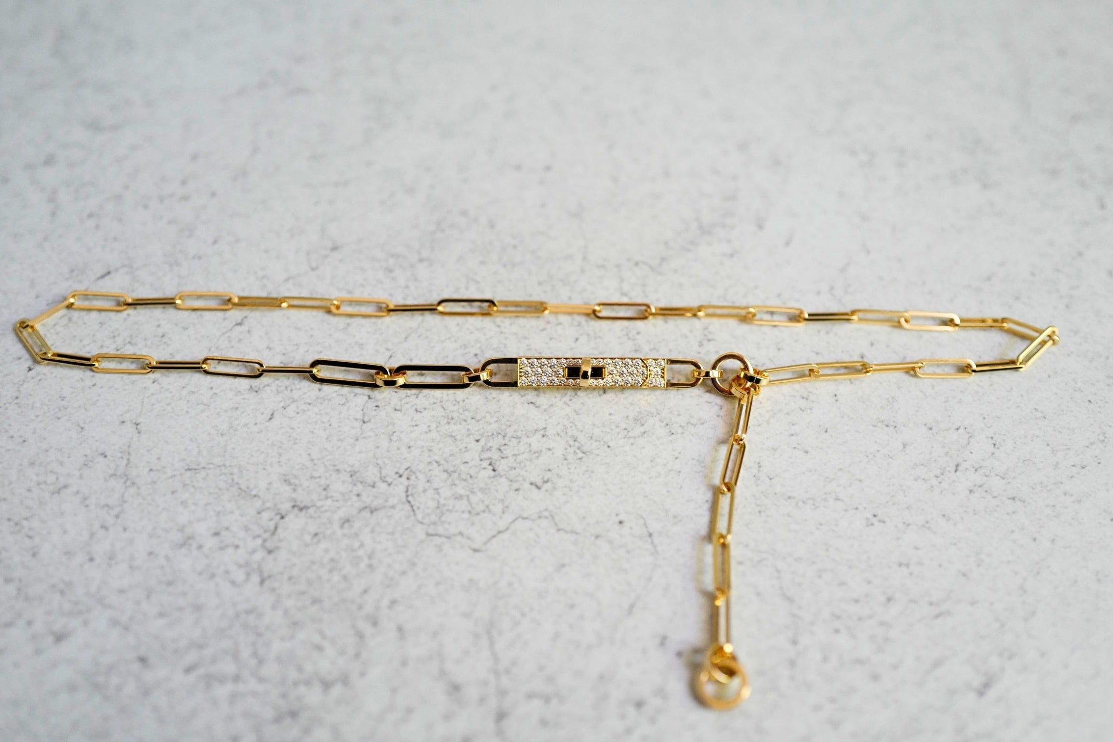 Hermès Kelly Chaine Lariat Necklace 18K Yellow Gold 41 Diamonds Size 40