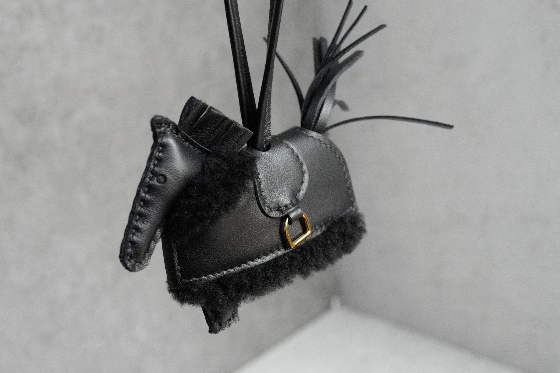 Hermès Horse Charm Rodeo Robeo Plush PM Noir Lambskin Wool Yellow Gold Plated