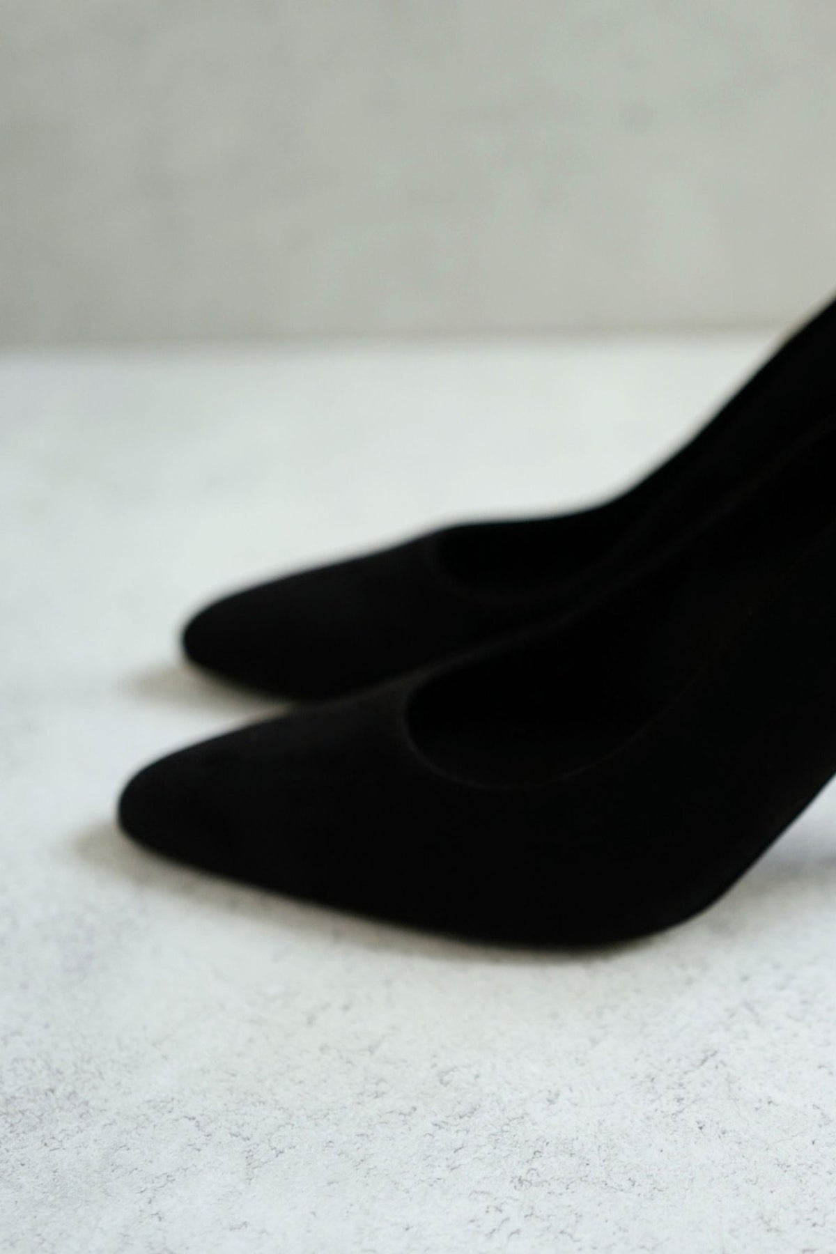 Chanel 26A Metiers d'Art Pumps Suede Kidskin Strass Black & Silver Size 37.5