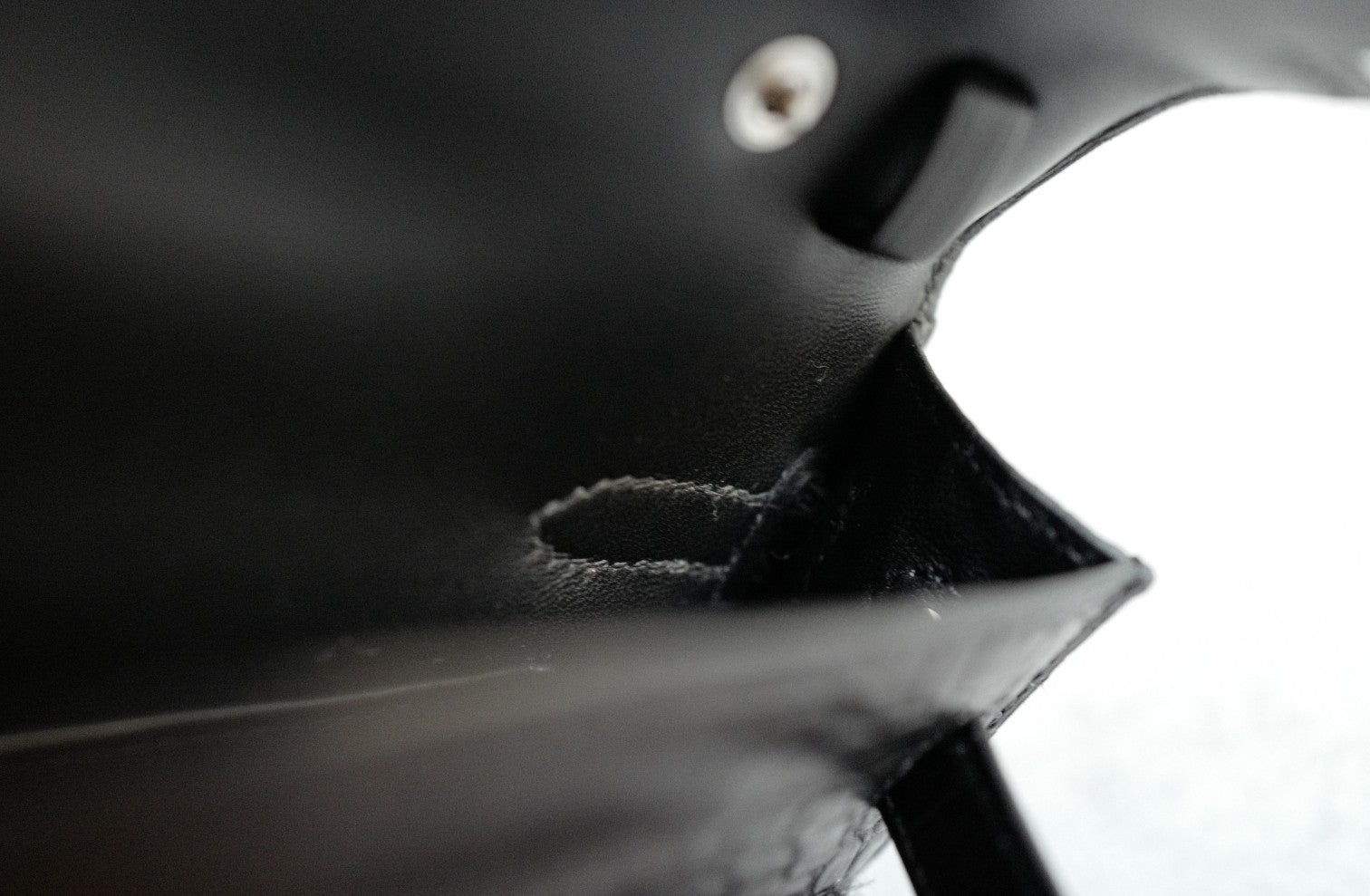 BNIB Hermès Kelly Elan Folie Noir Matte Porosus Crocodile Ostrich Feather PHW