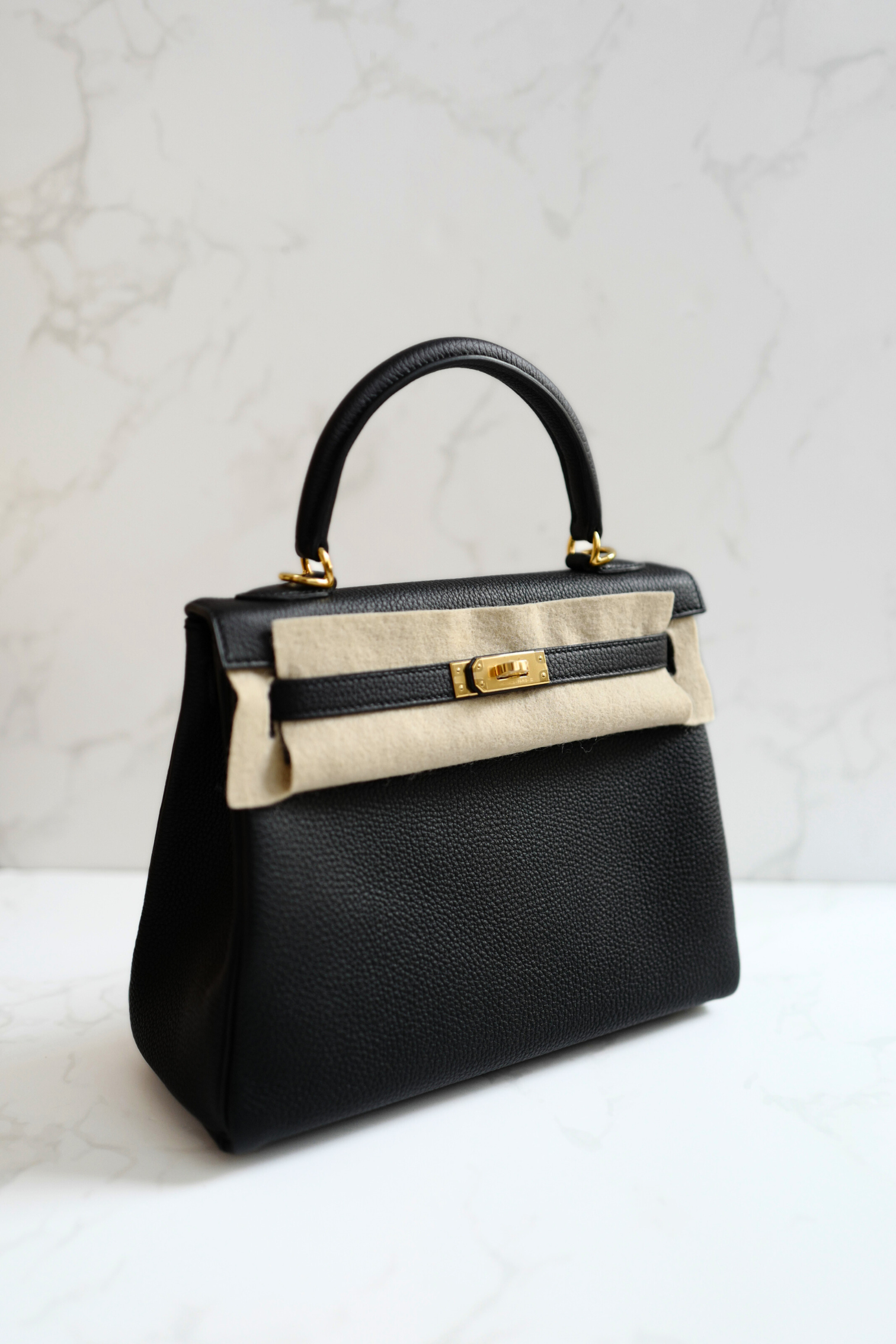 BNIB Hermes Kelly 25 Black Togo Retourne Gold HW W 2024 Complete With Receipt