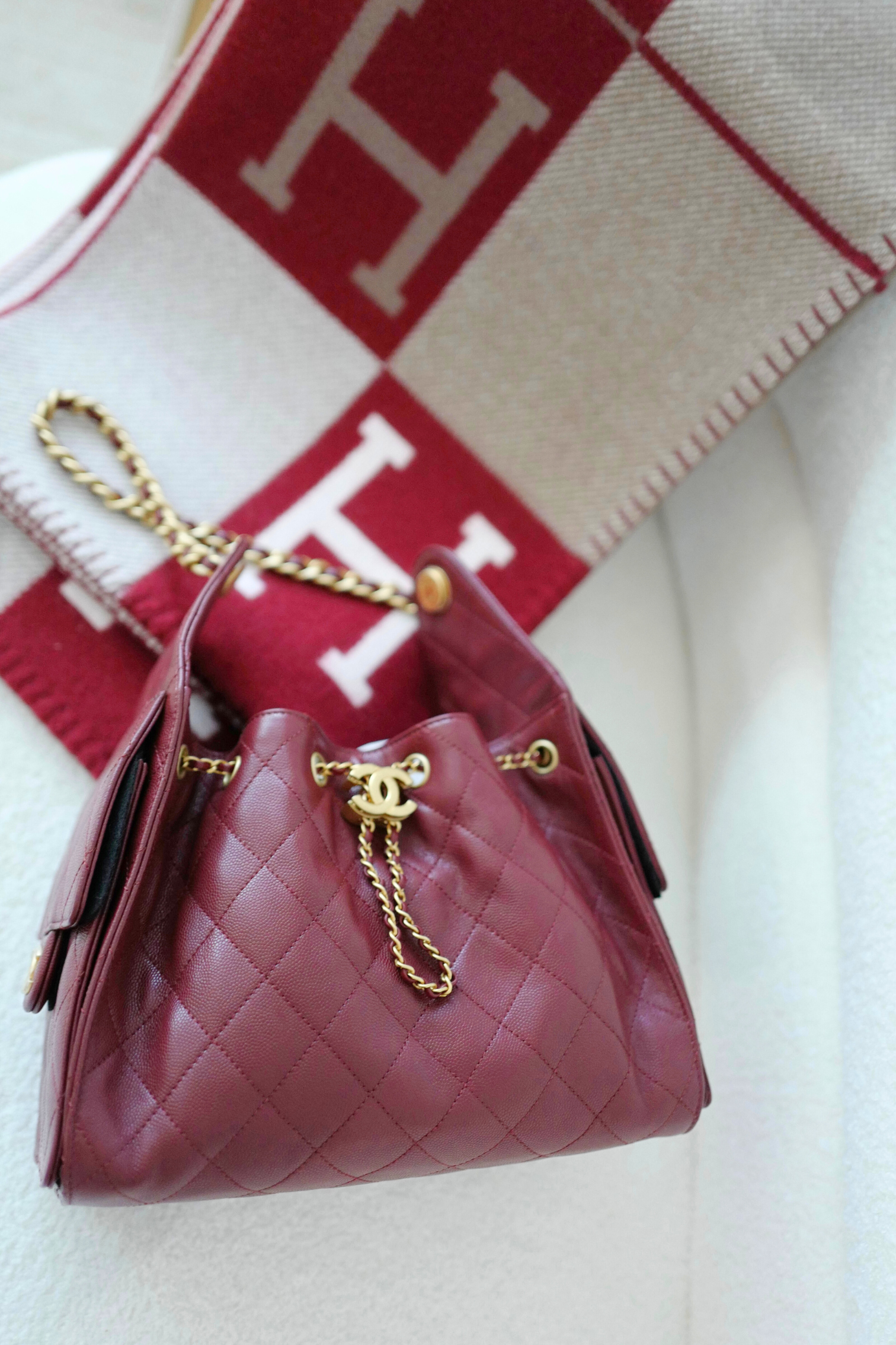 NEW HERMÈS Avalon III Throw Blanket Ecru / Rouge H Wool Cashmere