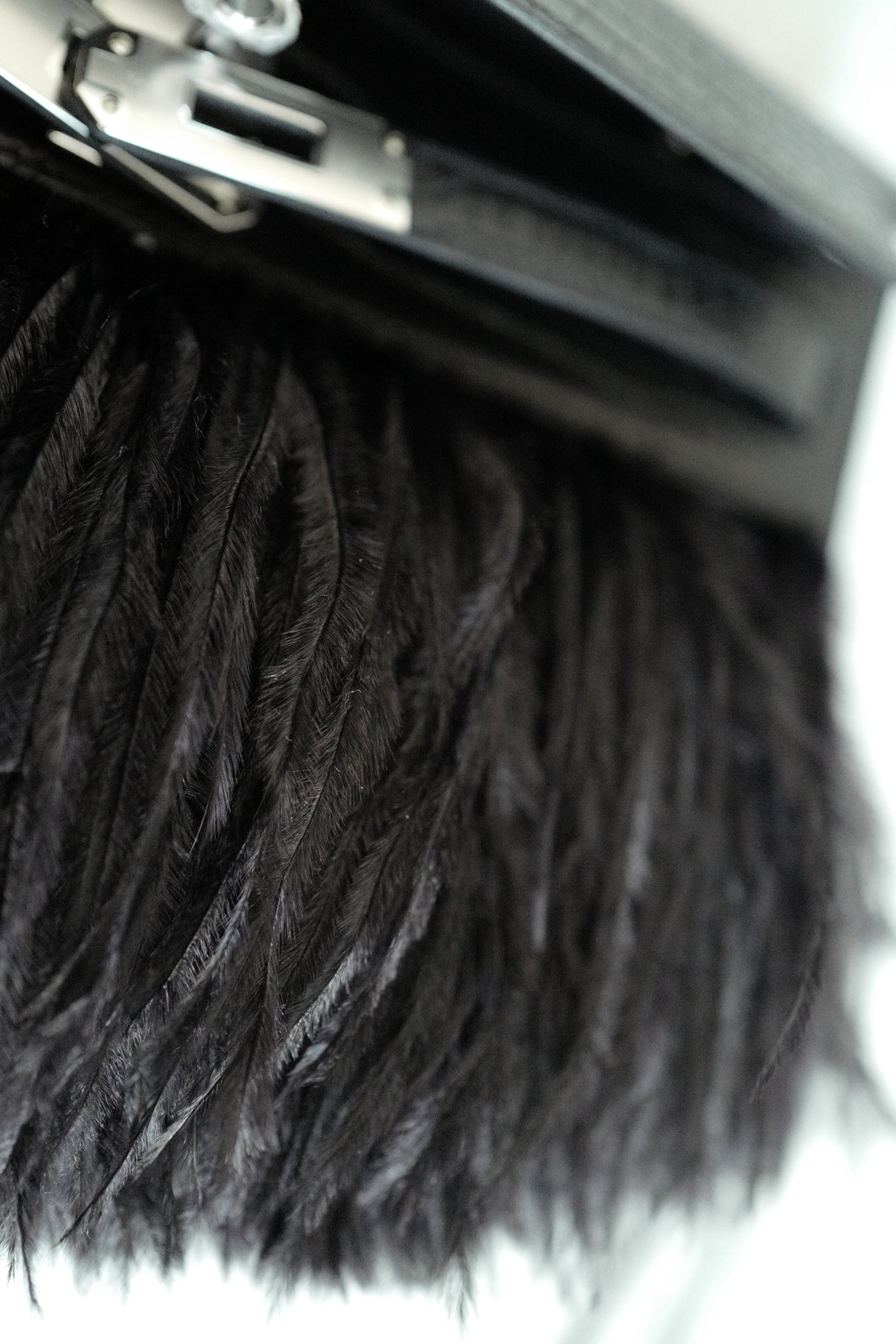 BNIB Hermès Kelly Elan Folie Noir Matte Porosus Crocodile Ostrich Feather PHW