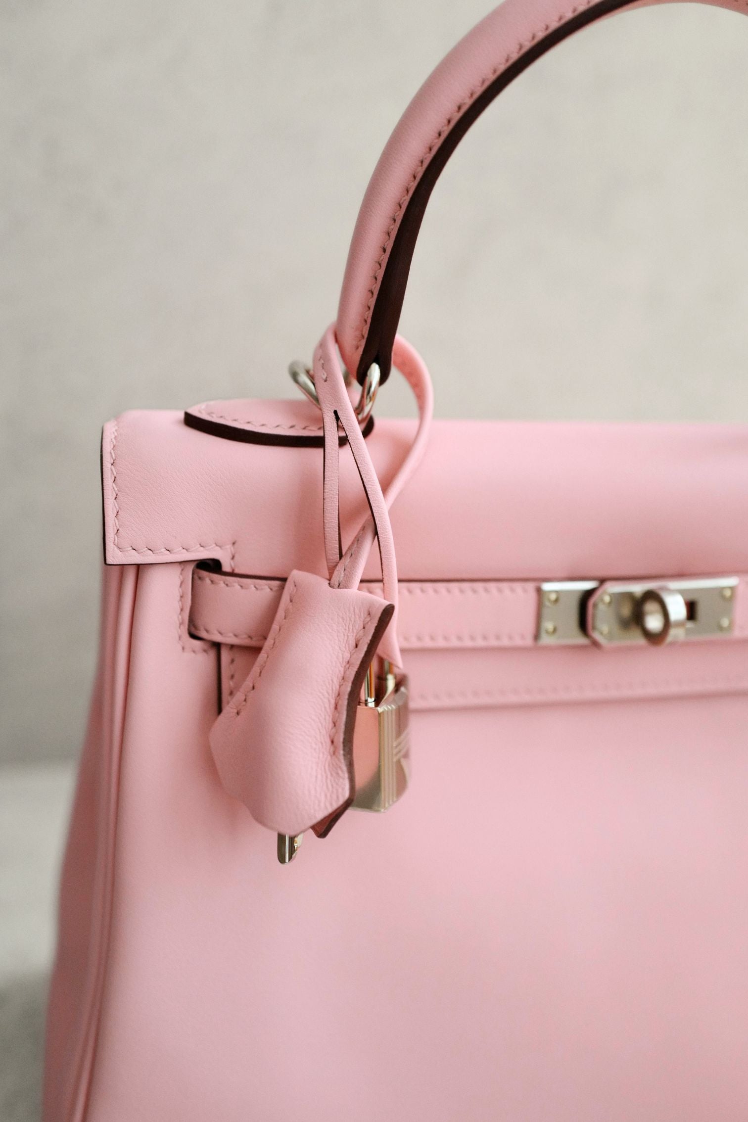 Hermès Kelly 25 Rose Sakura Swift with Palladium Hardware
