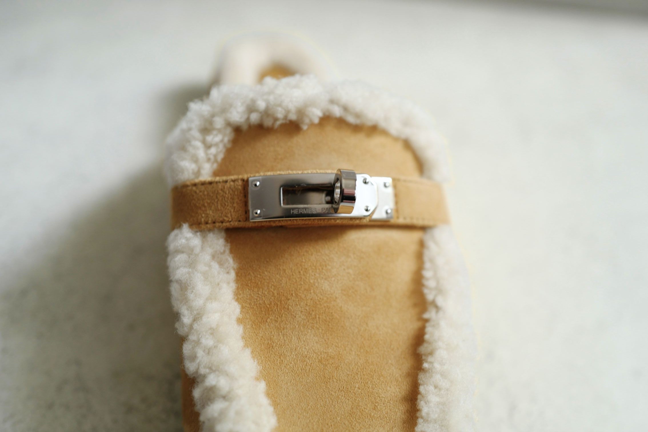 BNIB Hermes Oz Mule Shearling Miel / Ecru Suede Palladium Hardware size 38
