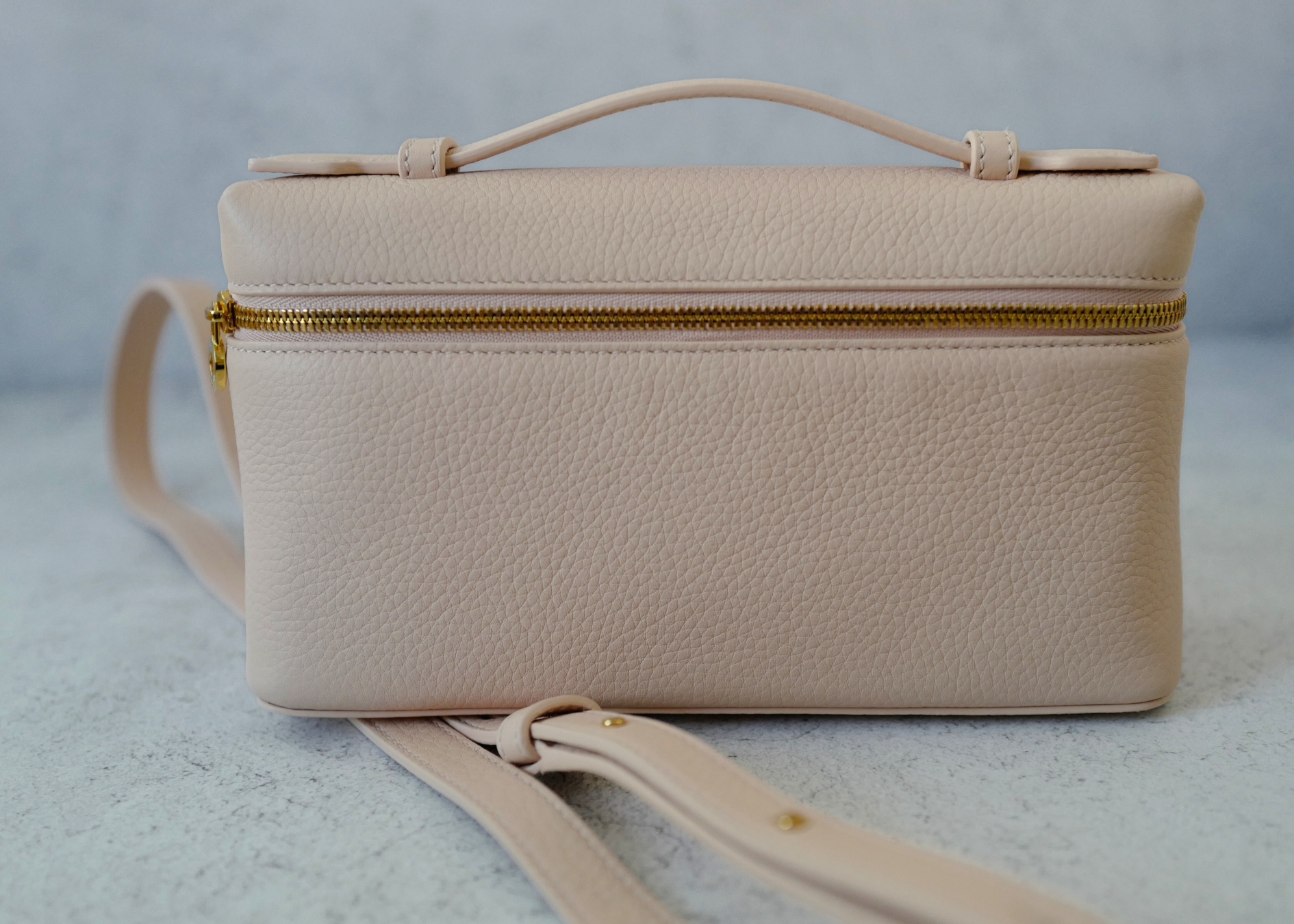 BNIB Loro Piana Extra Pocket L19 Vanity Pouch Crossbody Bag Rose Sakur