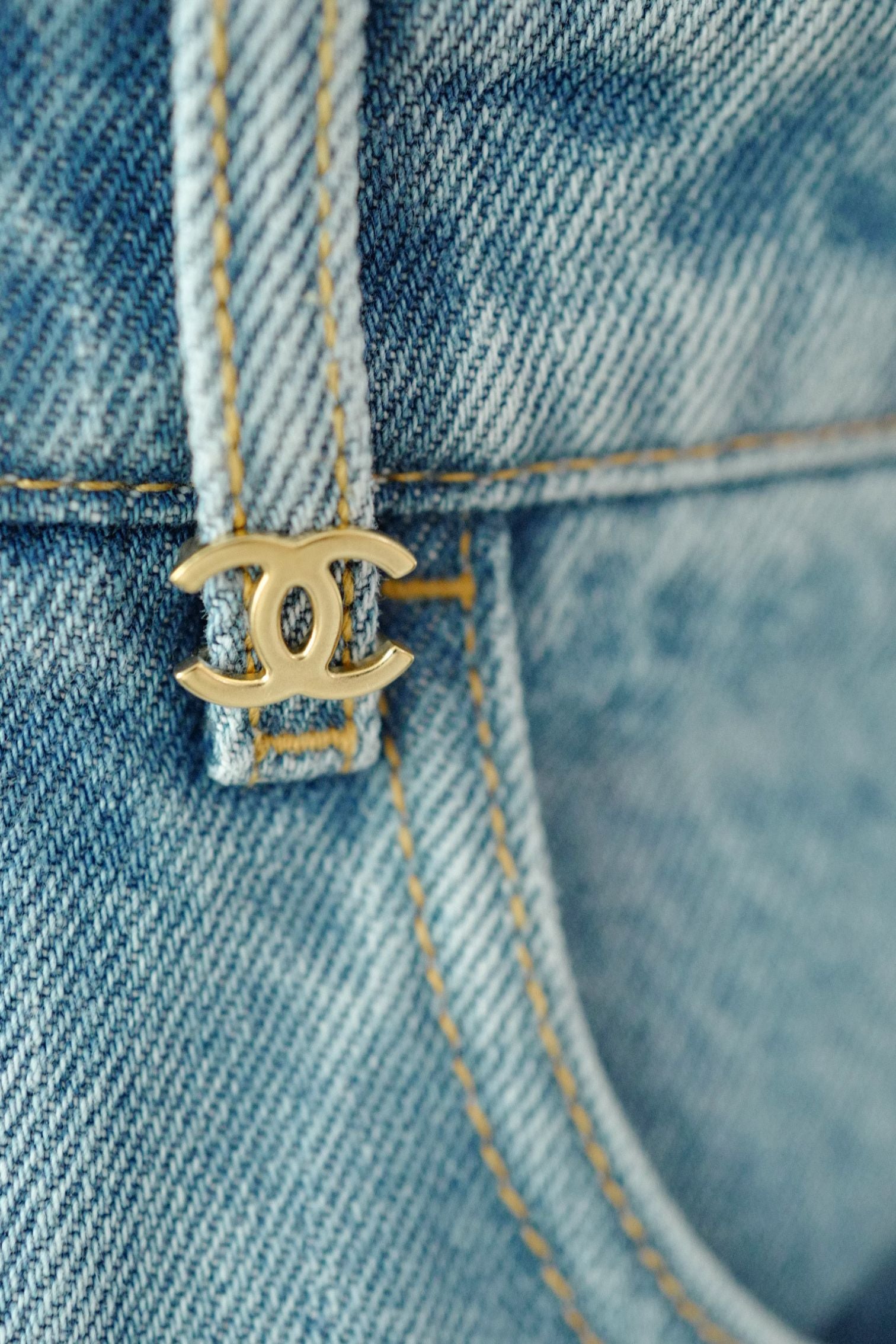 Chanel Métiers d’Art 2026 Matthieu Blazy Denim Blue Jeans Pants Size 36