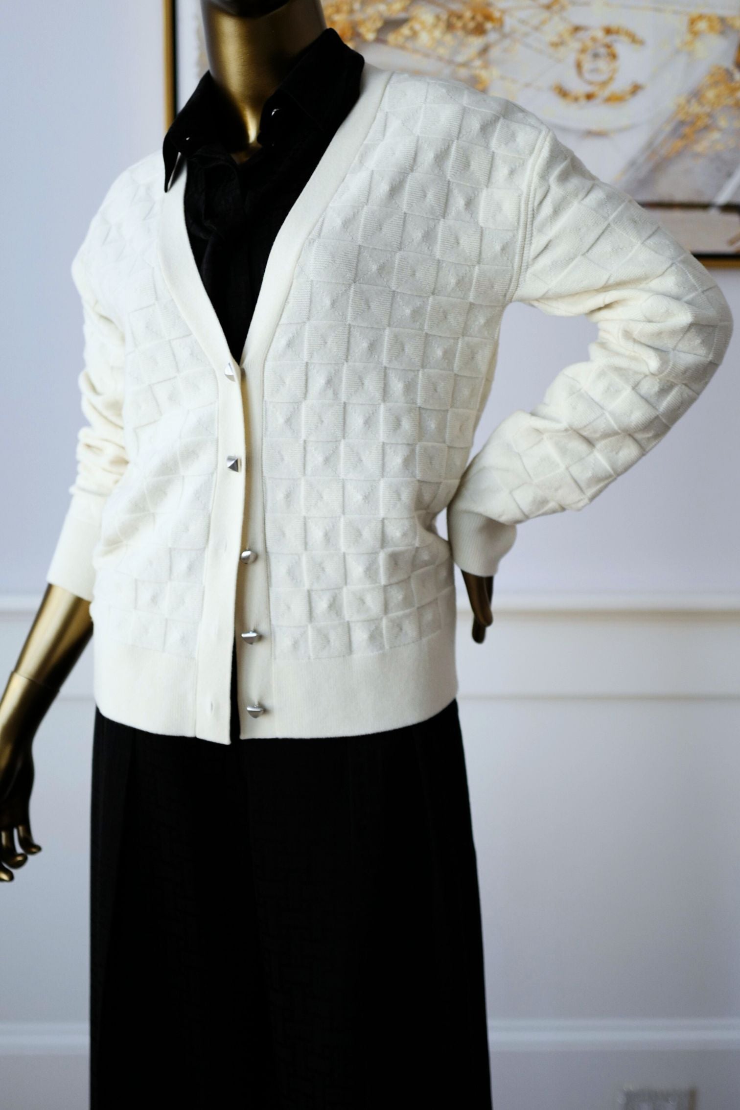 Hermès Maille Médor Softerwear Blanc Naturel Knit Cardigan Button Front Size 38