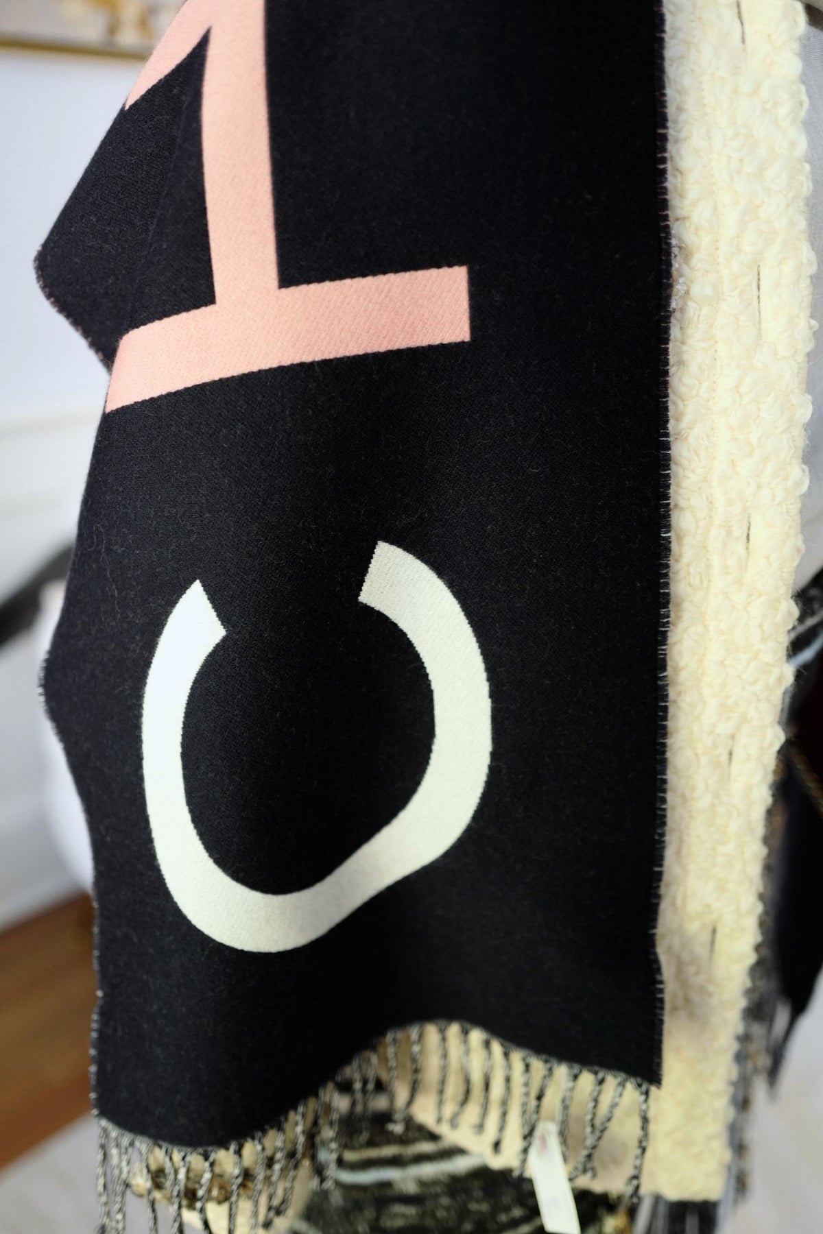 NEW Chanel 25C Wool Shawl Scarf CC Logo Dark Navy Ecru
