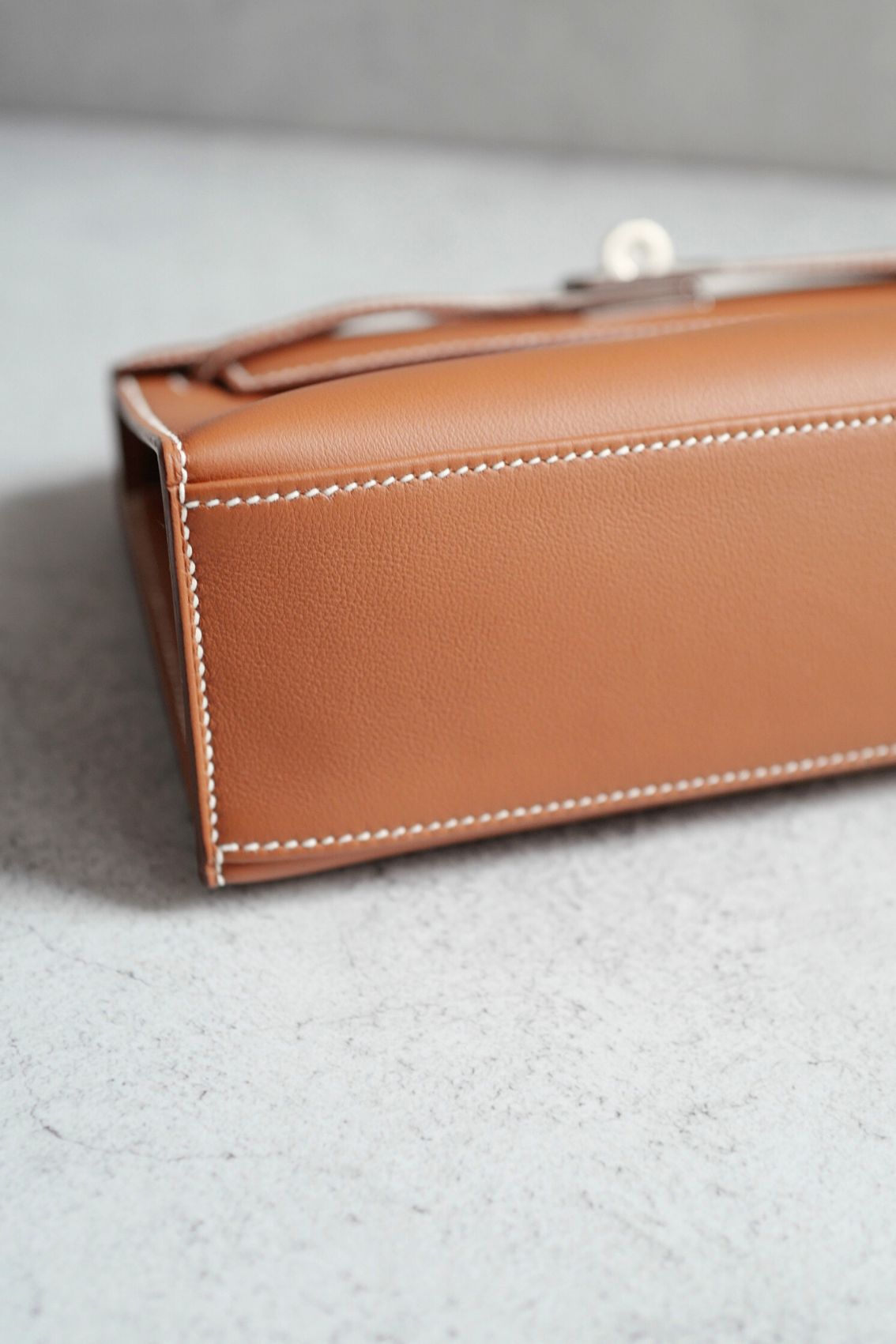 Hermès Kelly Pochette Gold Swift Leather Palladium Hardware K Stamp