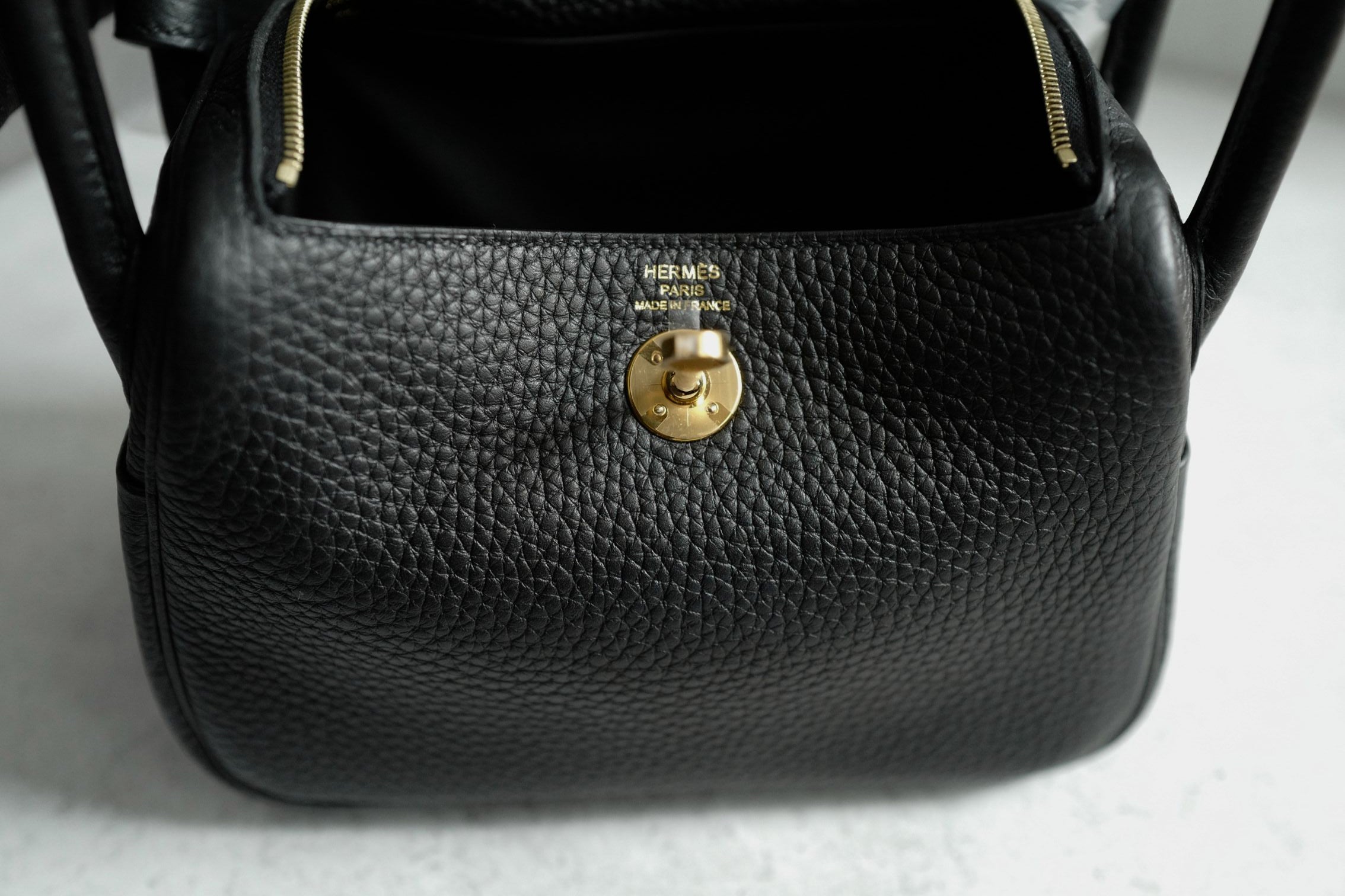 Brand New Hermès Mini Lindy Black Noir Clemence Gold Hardware U 2023
