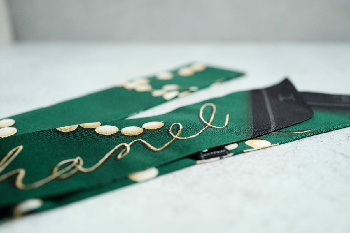 New Chanel 26K Matthieu Blazy's Slim Bandeau Silk Twill Vert/Ecru/Black Pearl Accents