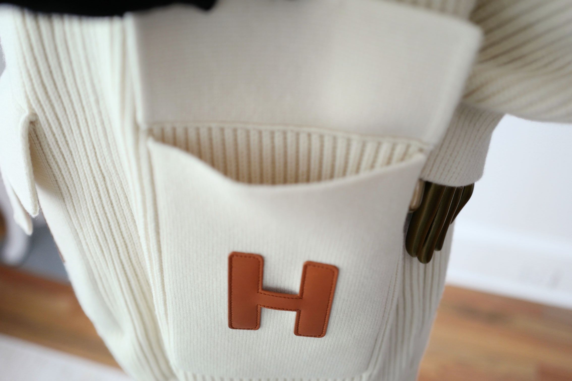 Hermès Blouson Cardigan Blanc Naturel Wool Knit Size 34
