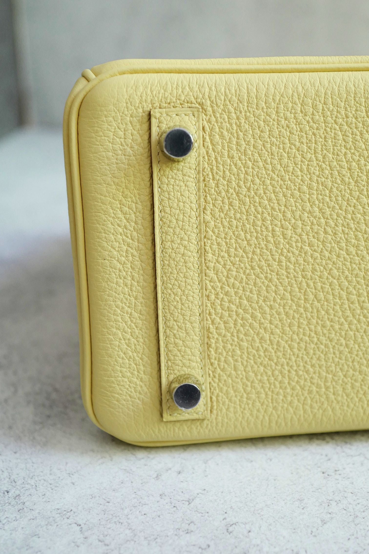 Hermès Birkin 25 Jaune Poussin Togo Leather Palladium Hardware G Stamp