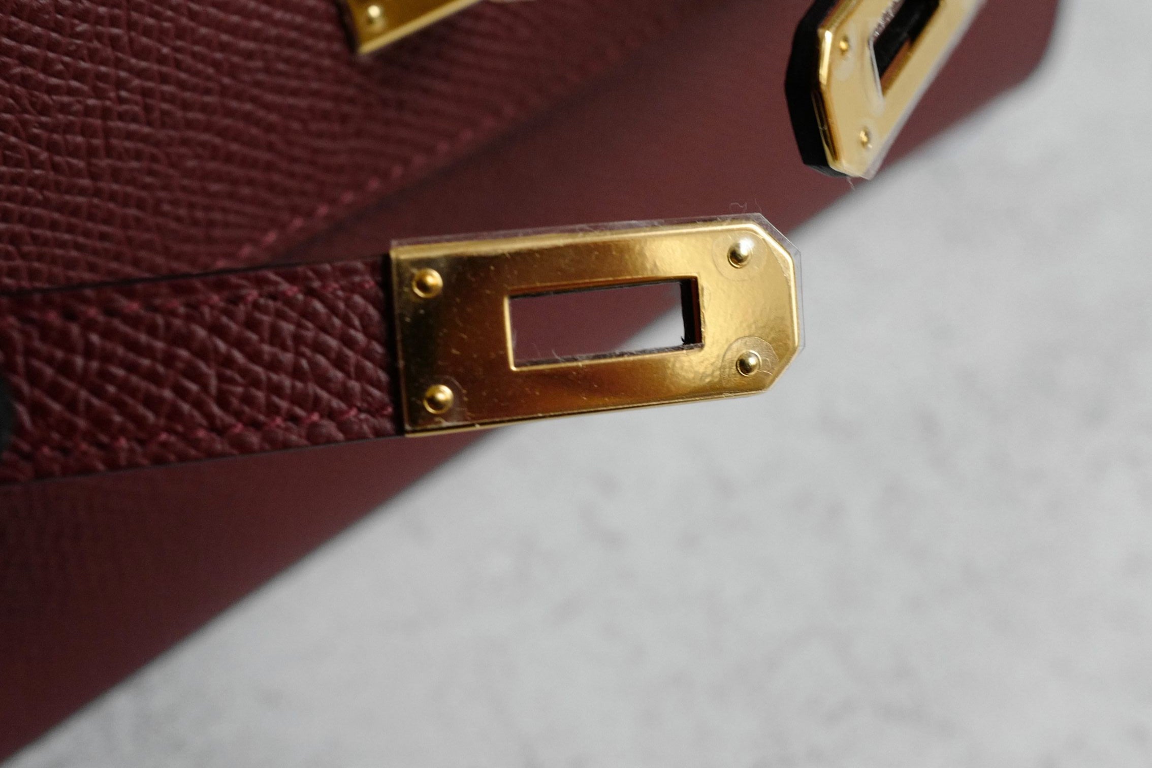 Hermès Kelly Classique To Go Wallet Rouge H Epsom Calfskin GHW G Stamp