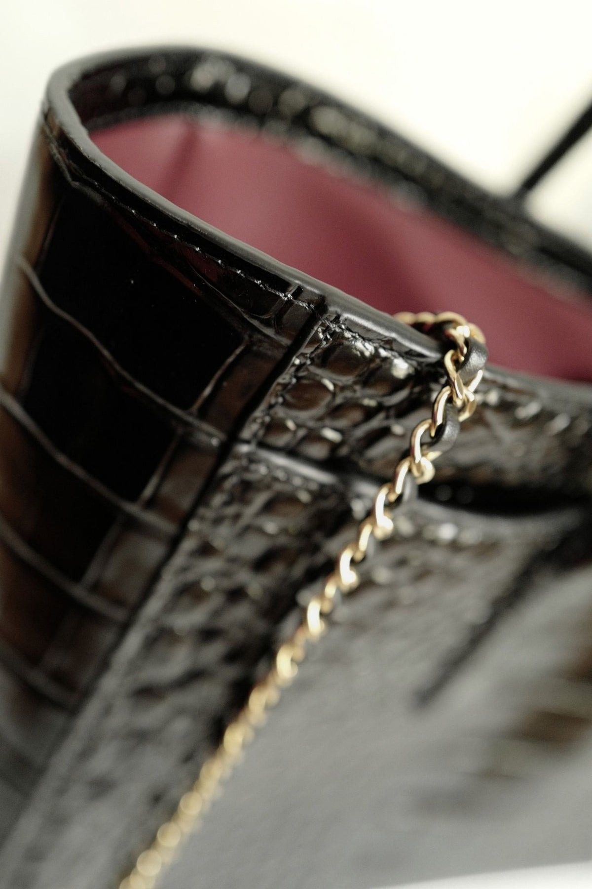 NEW Chanel 26K Matthieu Blazy's Small Tote Black Crocodile Embossed Calfskin GHW
