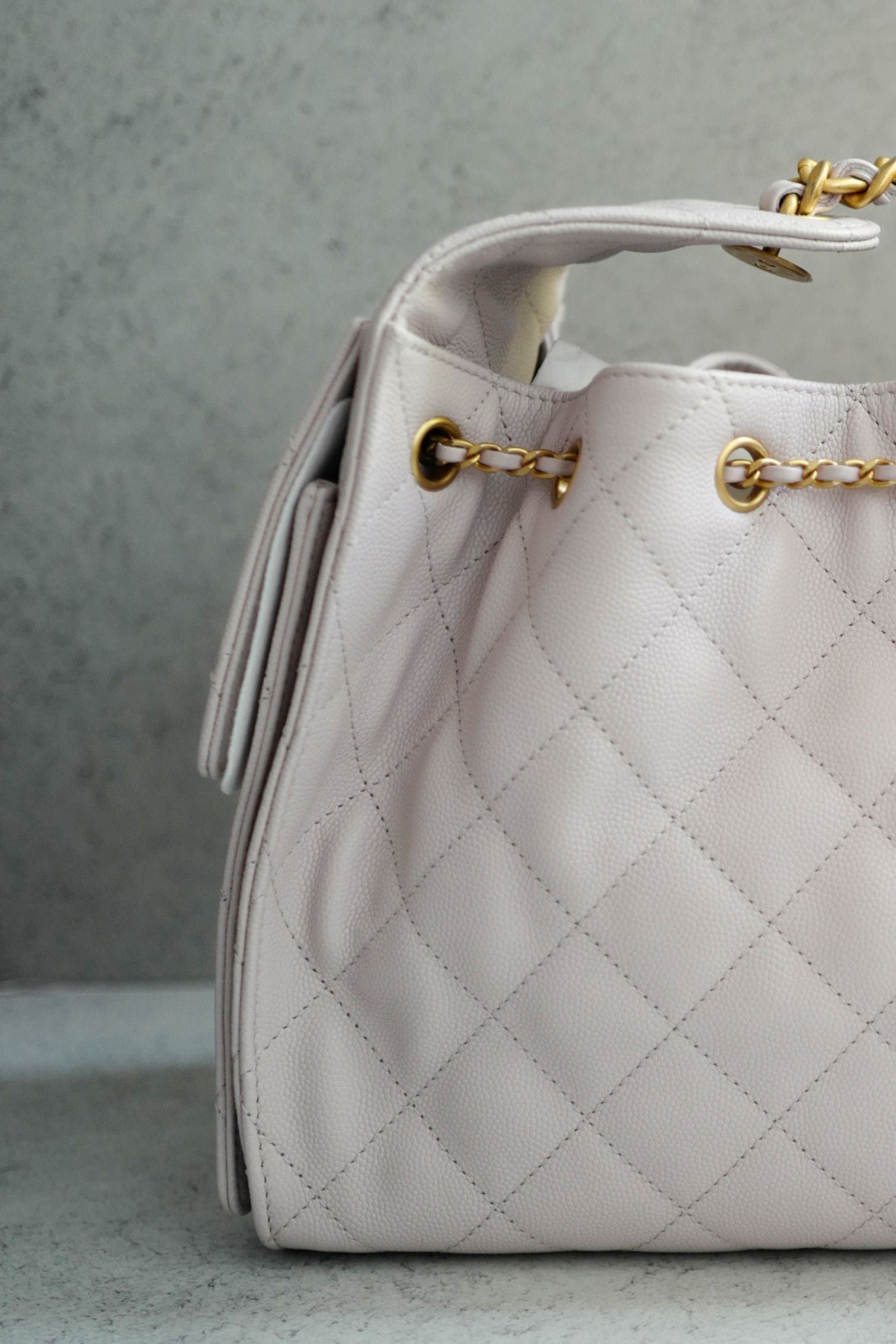 BNIB Chanel 25K Small Hobo Bag Lilac Grained Calfskin with Gold Hardware