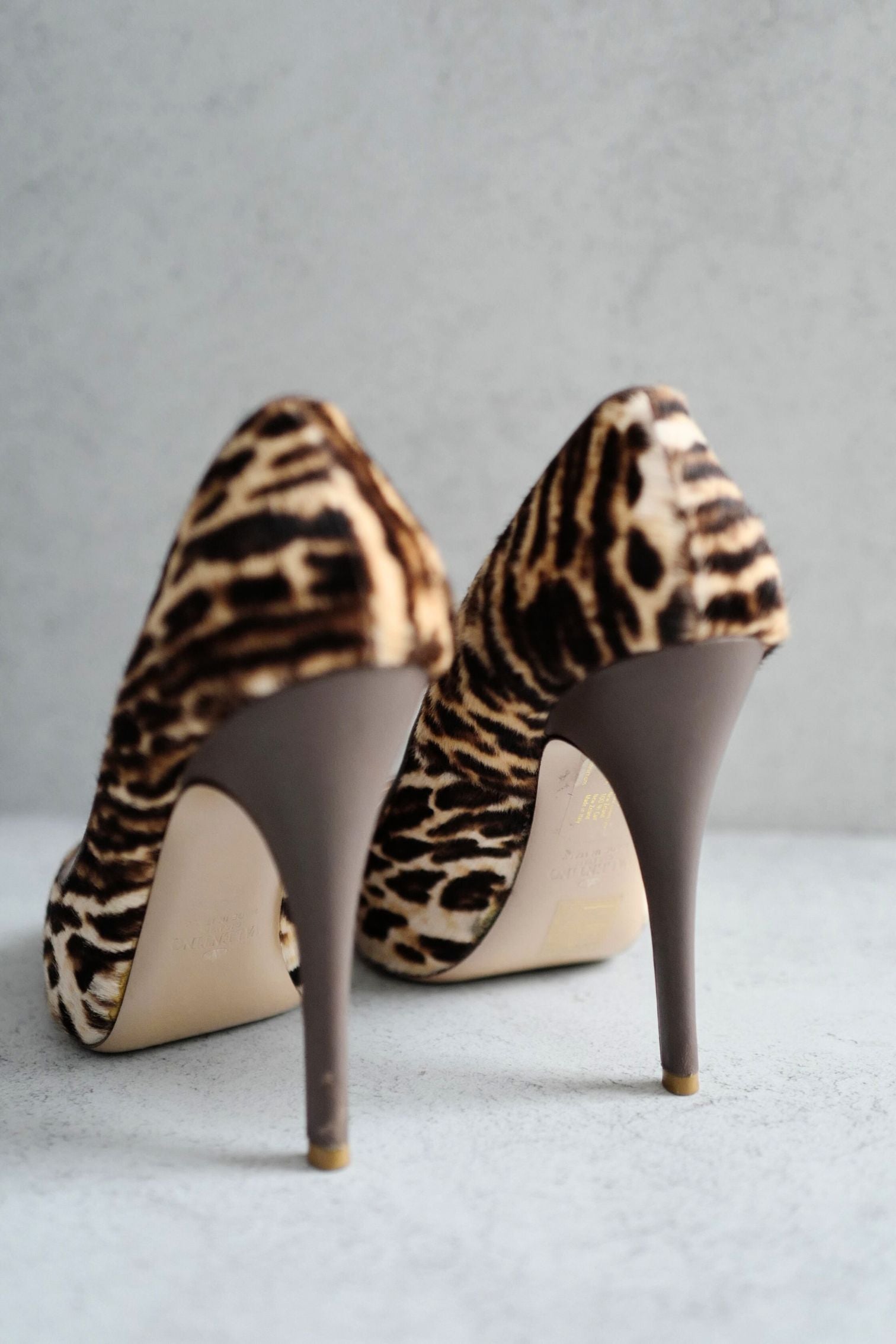 Preowned Valentino Heels Leopard Print size 37