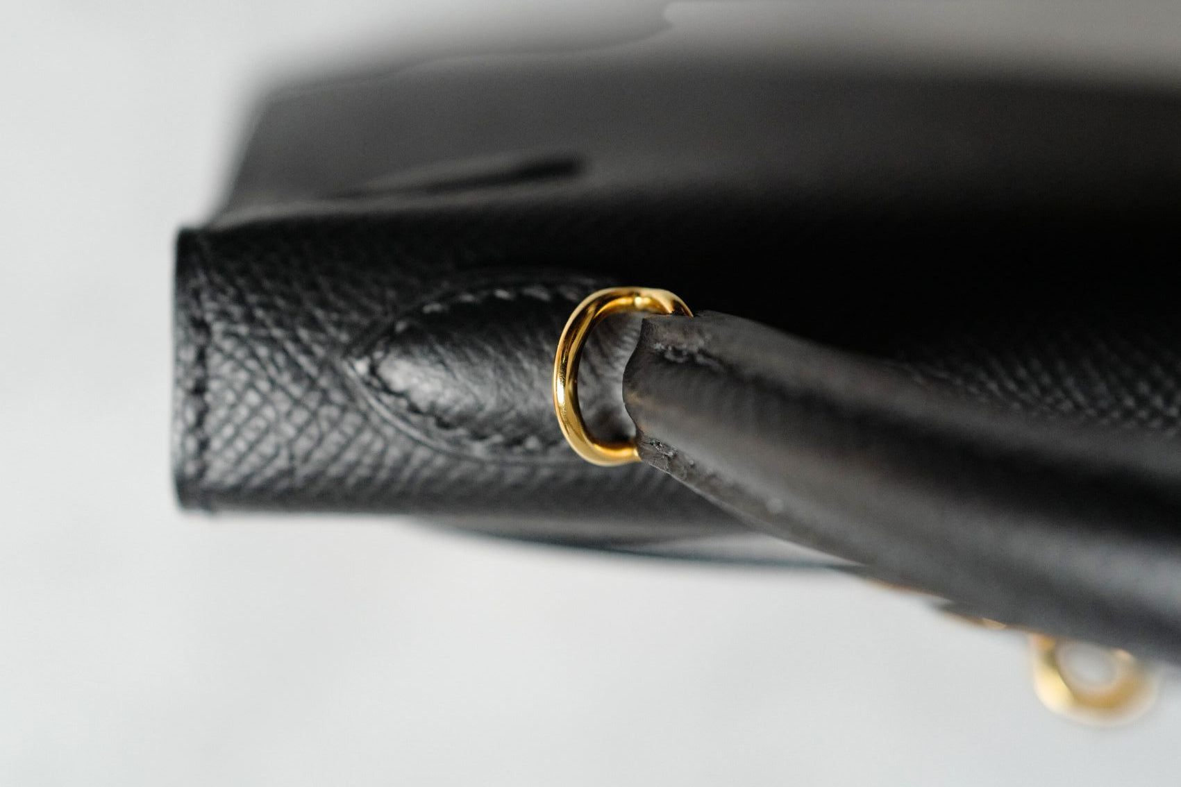 BNIB Hermès Mini Kelly 20 Black Epsom Leather with Gold Hardware Stamp W