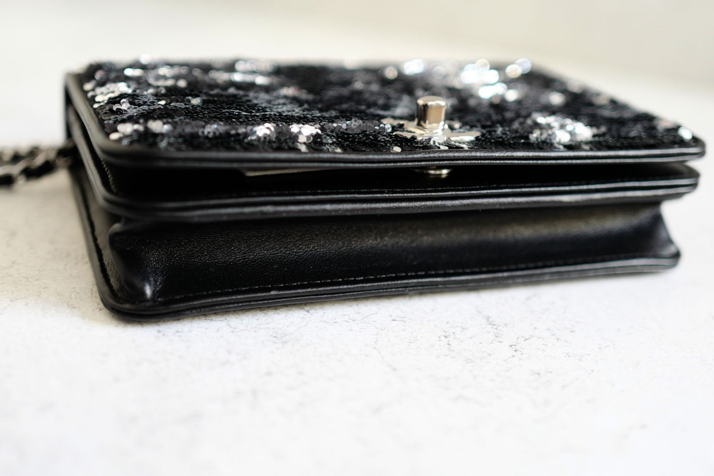 New 23K Chanel Classic Reversible Sequin CC Wallet On Chain Handbag