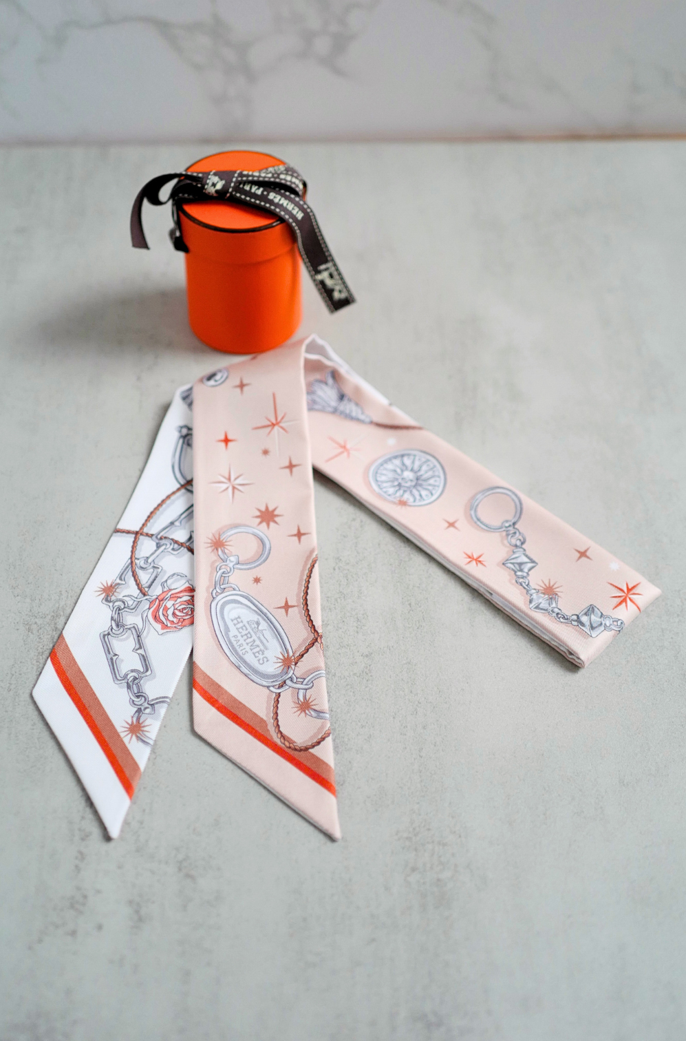 Hermès C’est La Fête Twilly Beige Rose / Caramel / Blanc