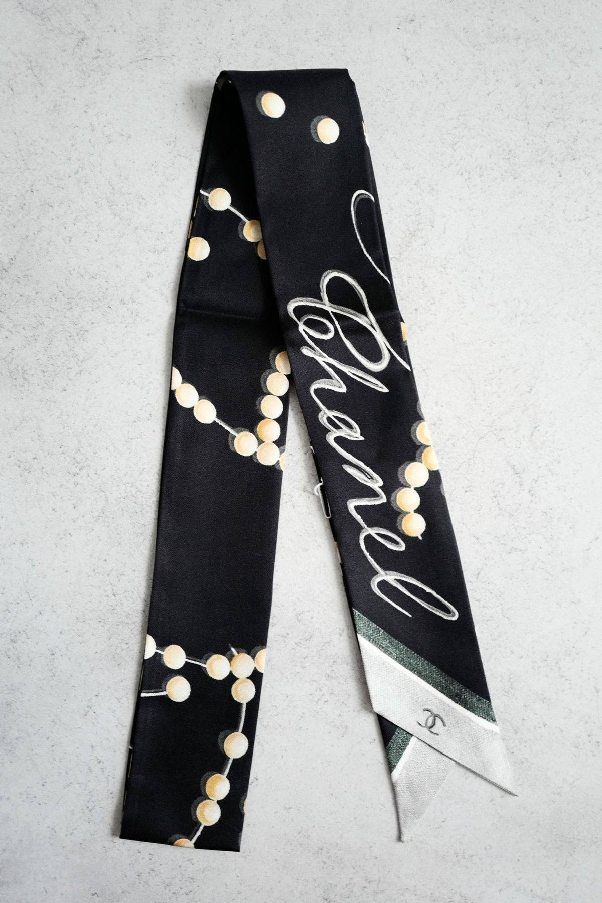 Chanel 26K Matthieu Blazy's Slim Bandeau Silk Twill Black/Ecru/Gray Pearl Accents