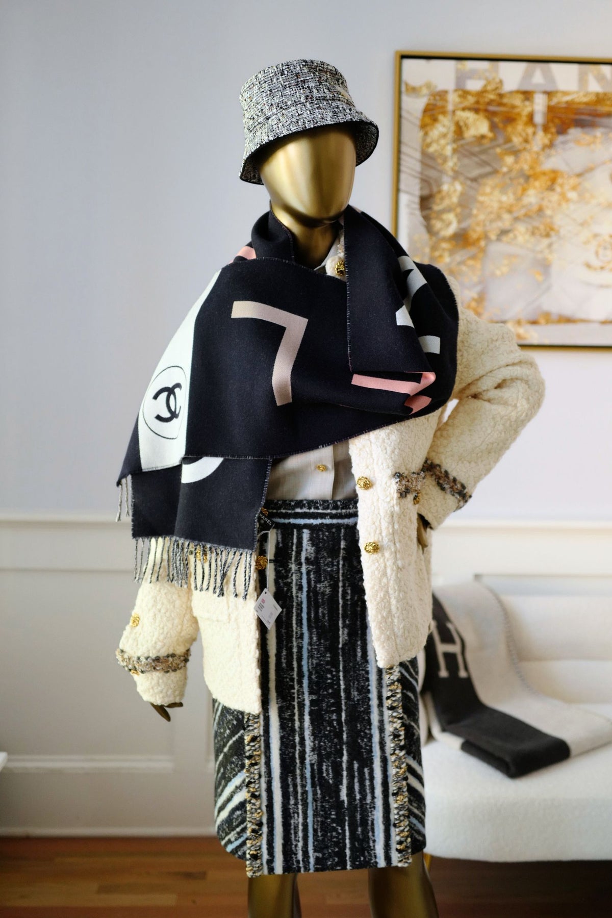 NEW Chanel 25C Wool Shawl Scarf CC Logo Dark Navy Ecru