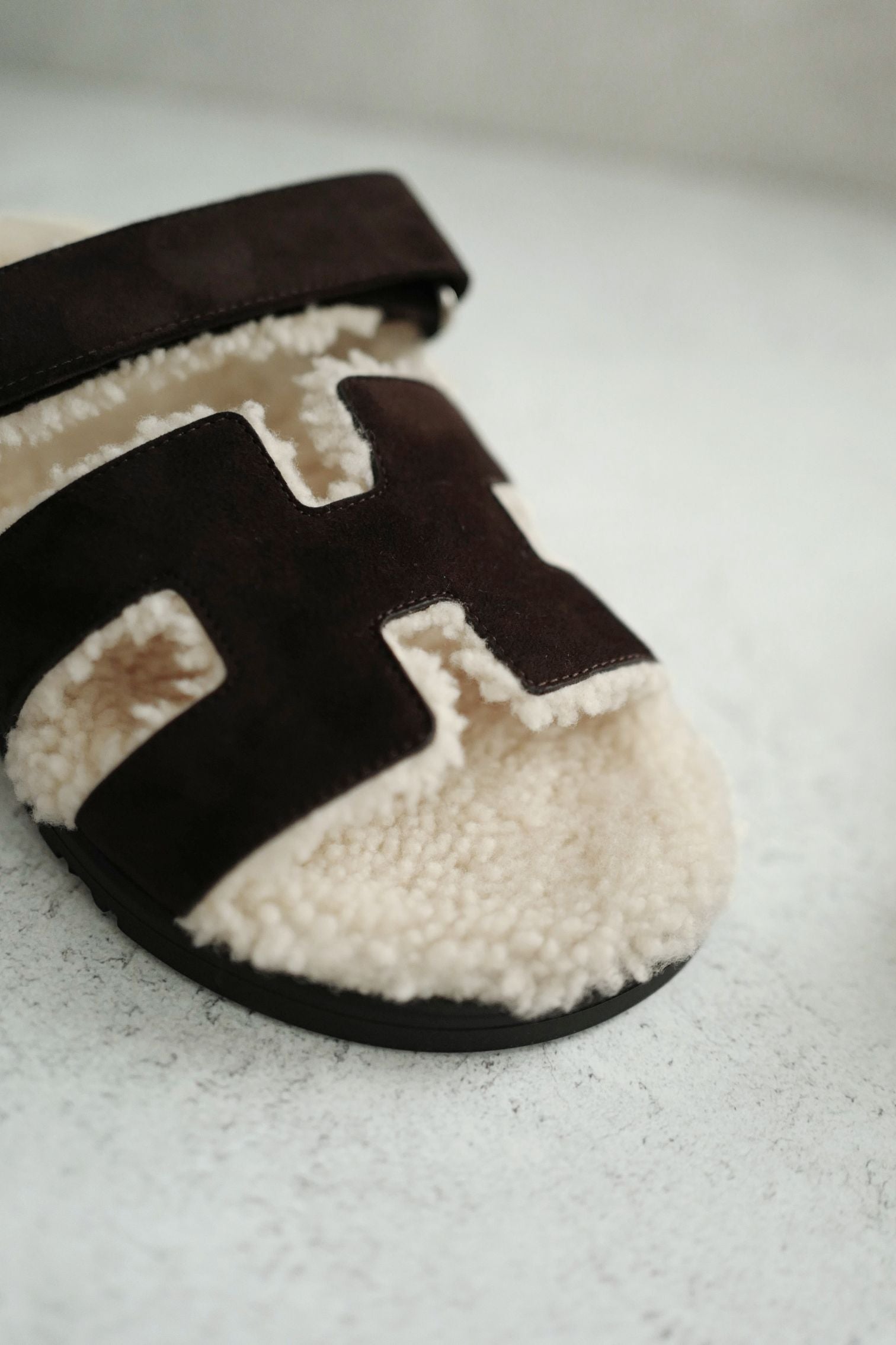 BNIB HERMÈS Chypre Sandals Goat Skin Suede Marron Ébène/Écru Size 38