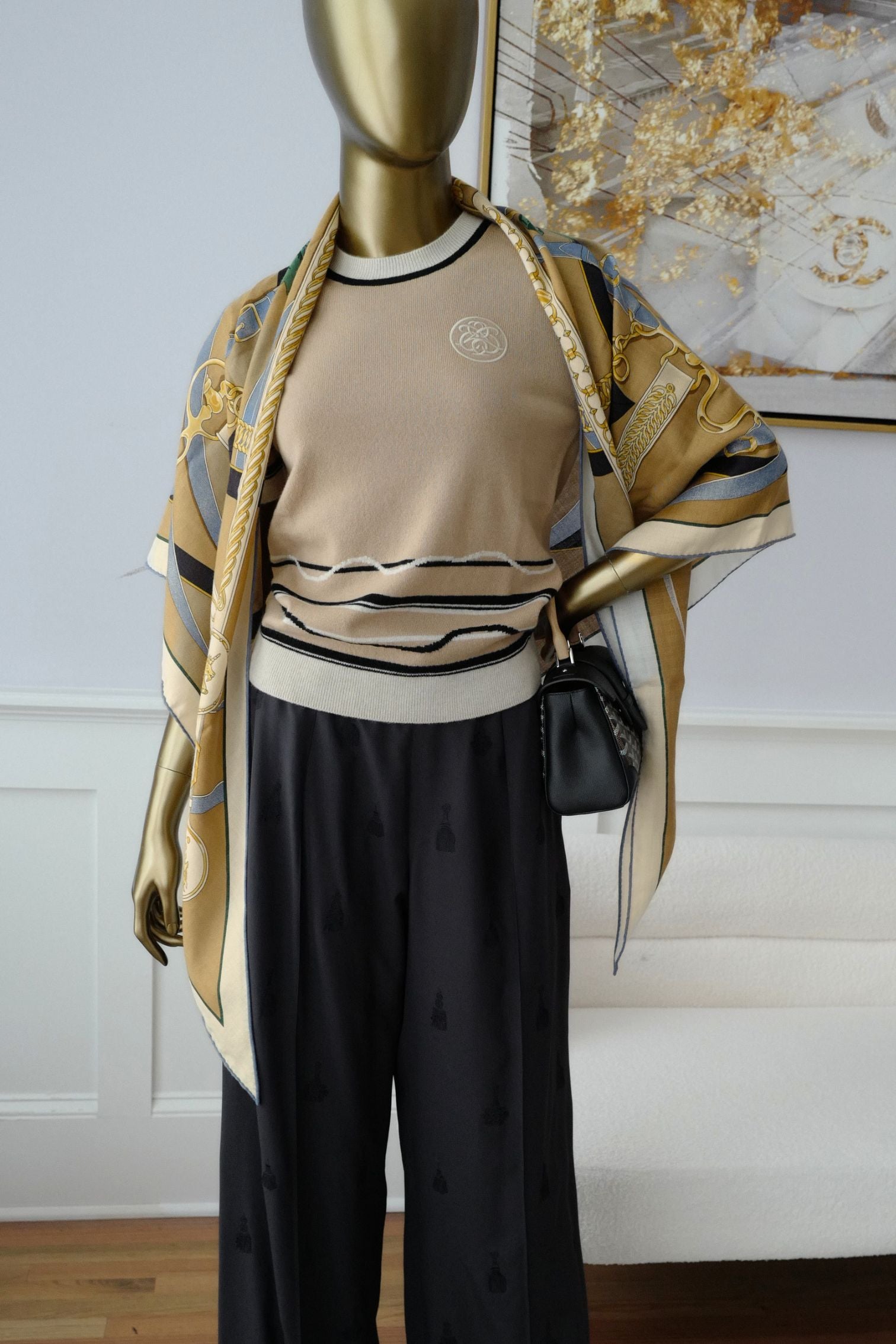Hermès Triangle La Promenade du Matin Beige Doré/Bleu Jean/Ébène Cashmere Silk